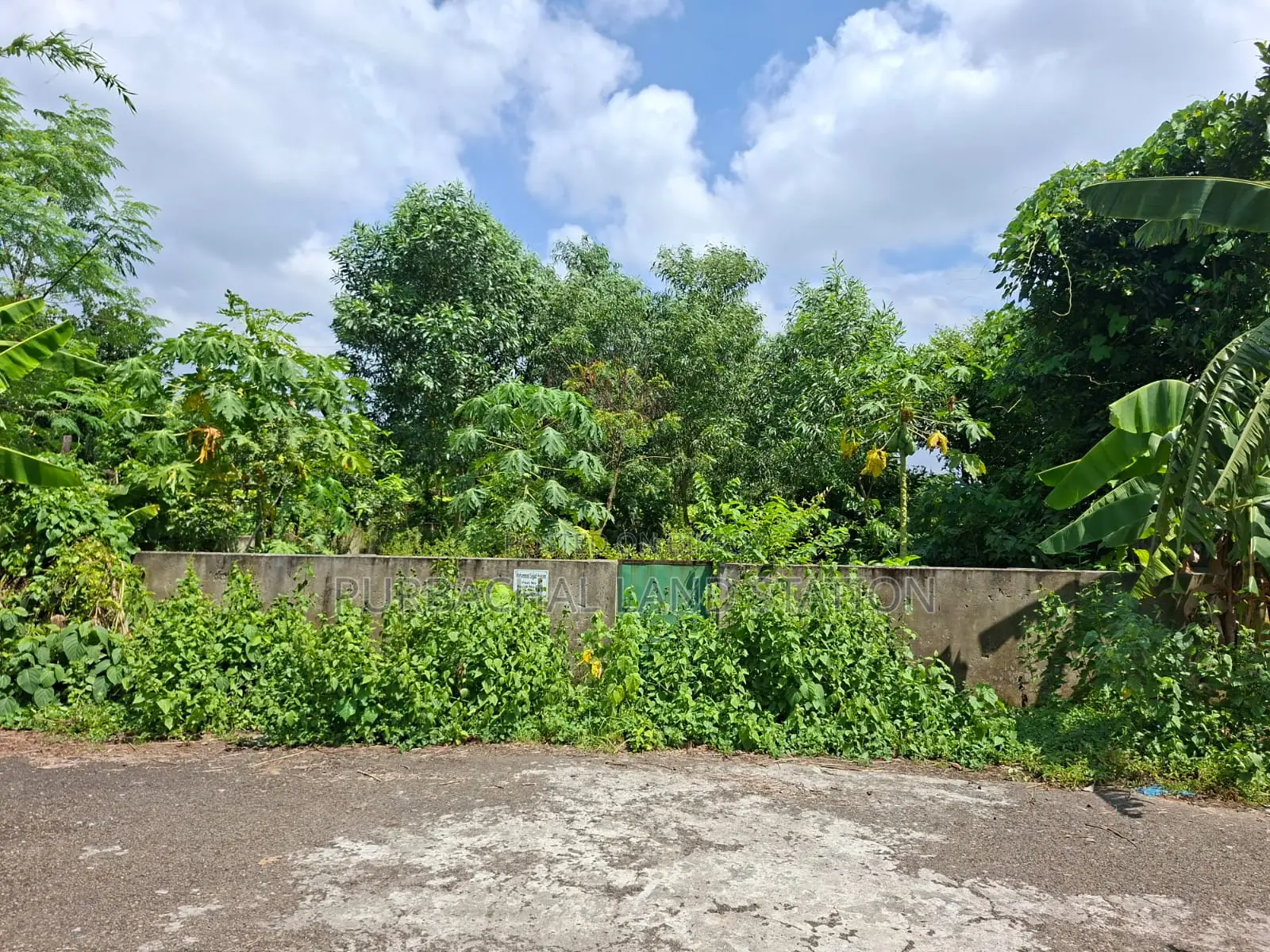 Sector 18, South-facing 5 Katha plot for urgent sale, RAJUK Purbachal. in Purbachal