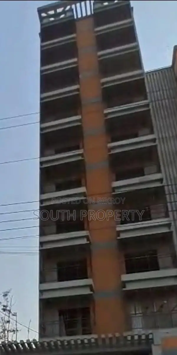 South side 1600 sft apartment sale at Bashundhara M block. in Basundhara