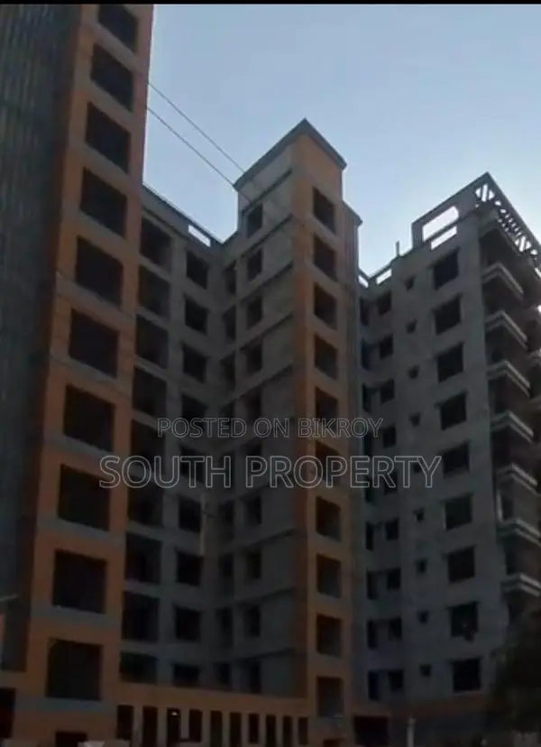 South side 1600 sft apartment sale at Bashundhara M block. in Basundhara