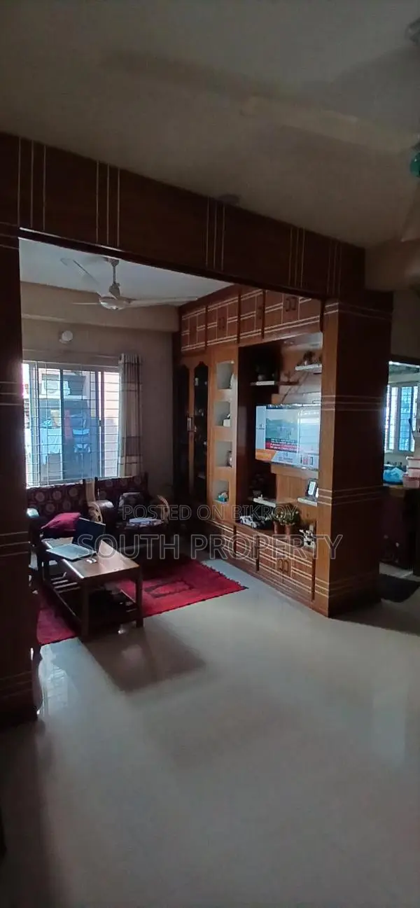 Ready used 1250 sft flat sale at Khilgaon A block in Khilgaon