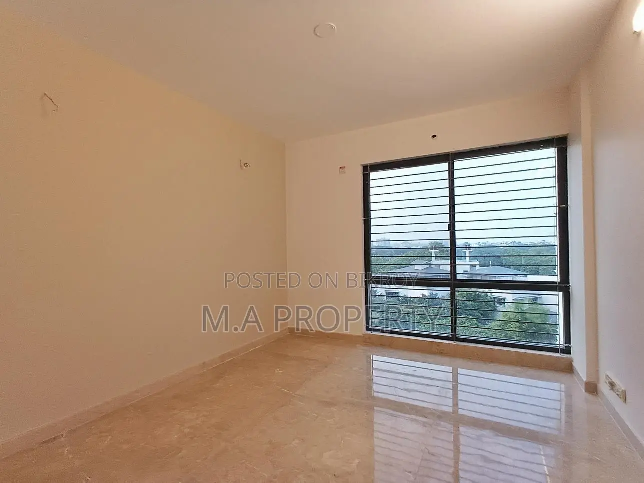Semi-furnished apartment for rent in Gulshan in Gulshan
