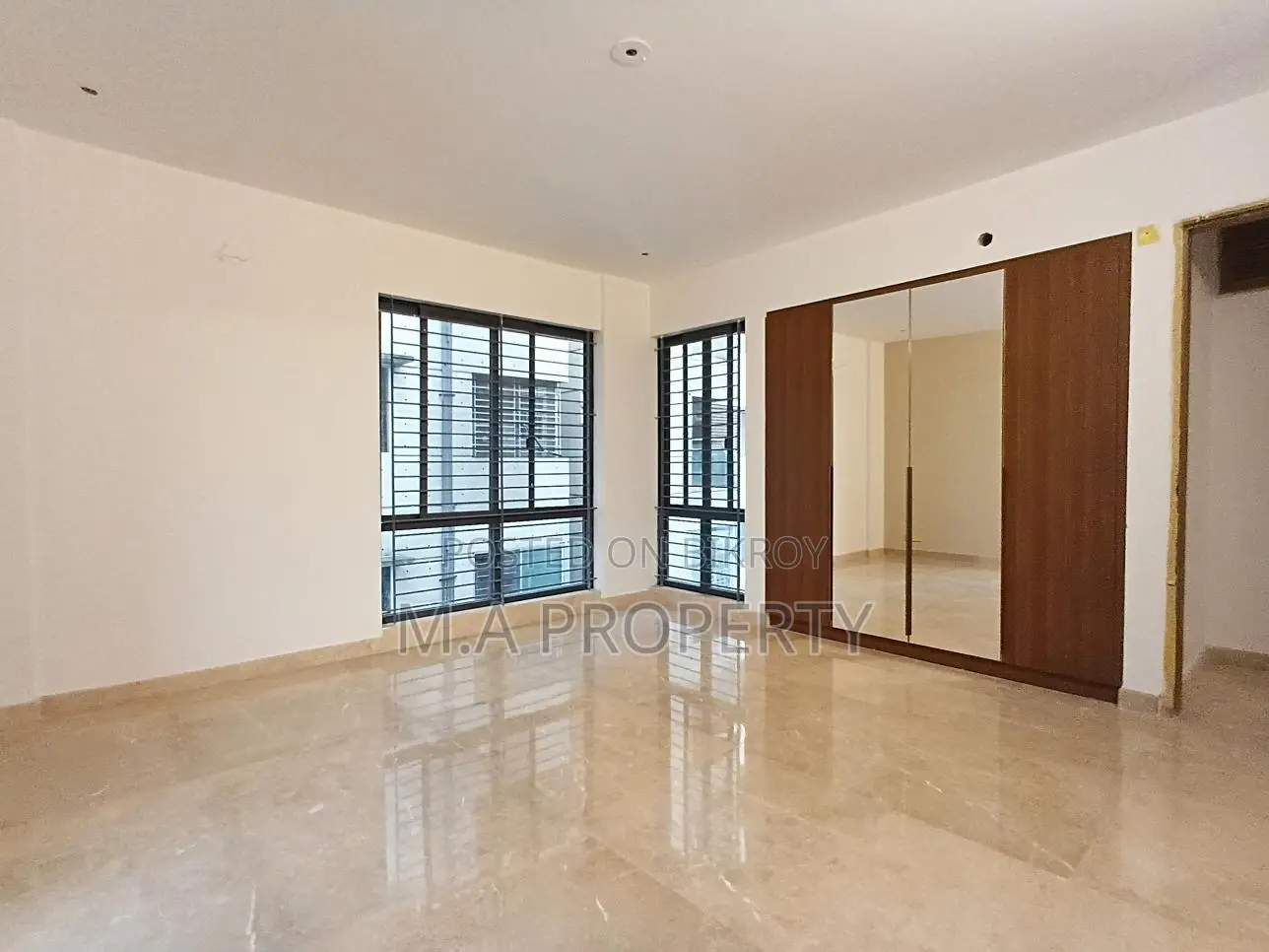 Semi-furnished apartment for rent in Gulshan in Gulshan