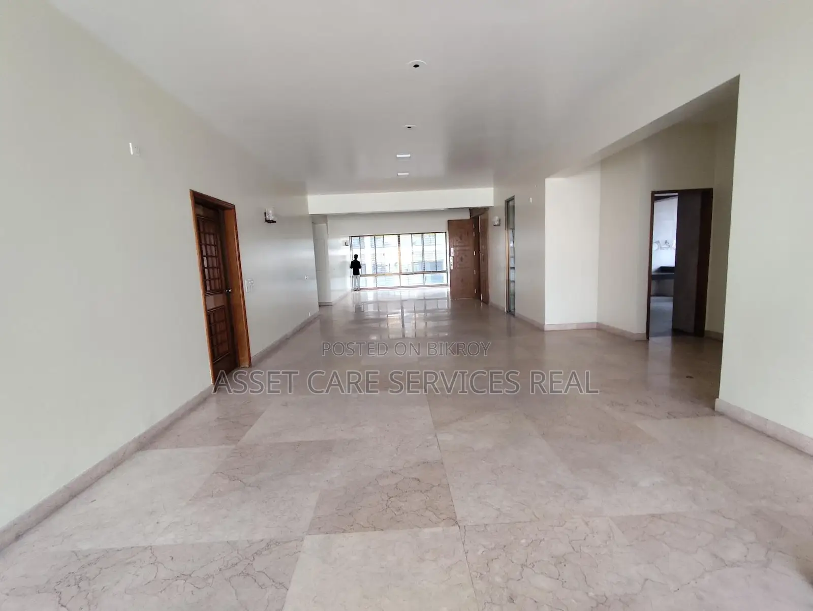 4200-Sqft Office Space Rent In Baridhara Diplomatic Zone in Baridhara