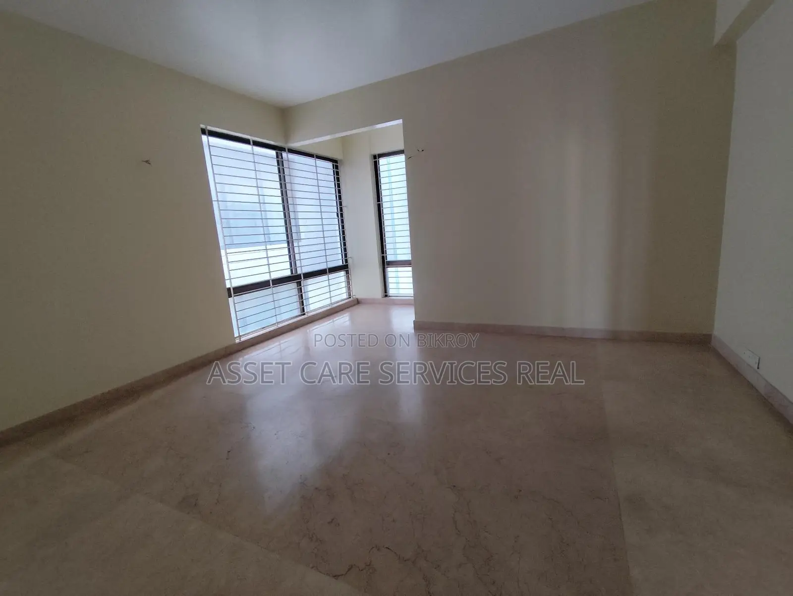 4200-Sqft Office Space Rent In Baridhara Diplomatic Zone in Baridhara