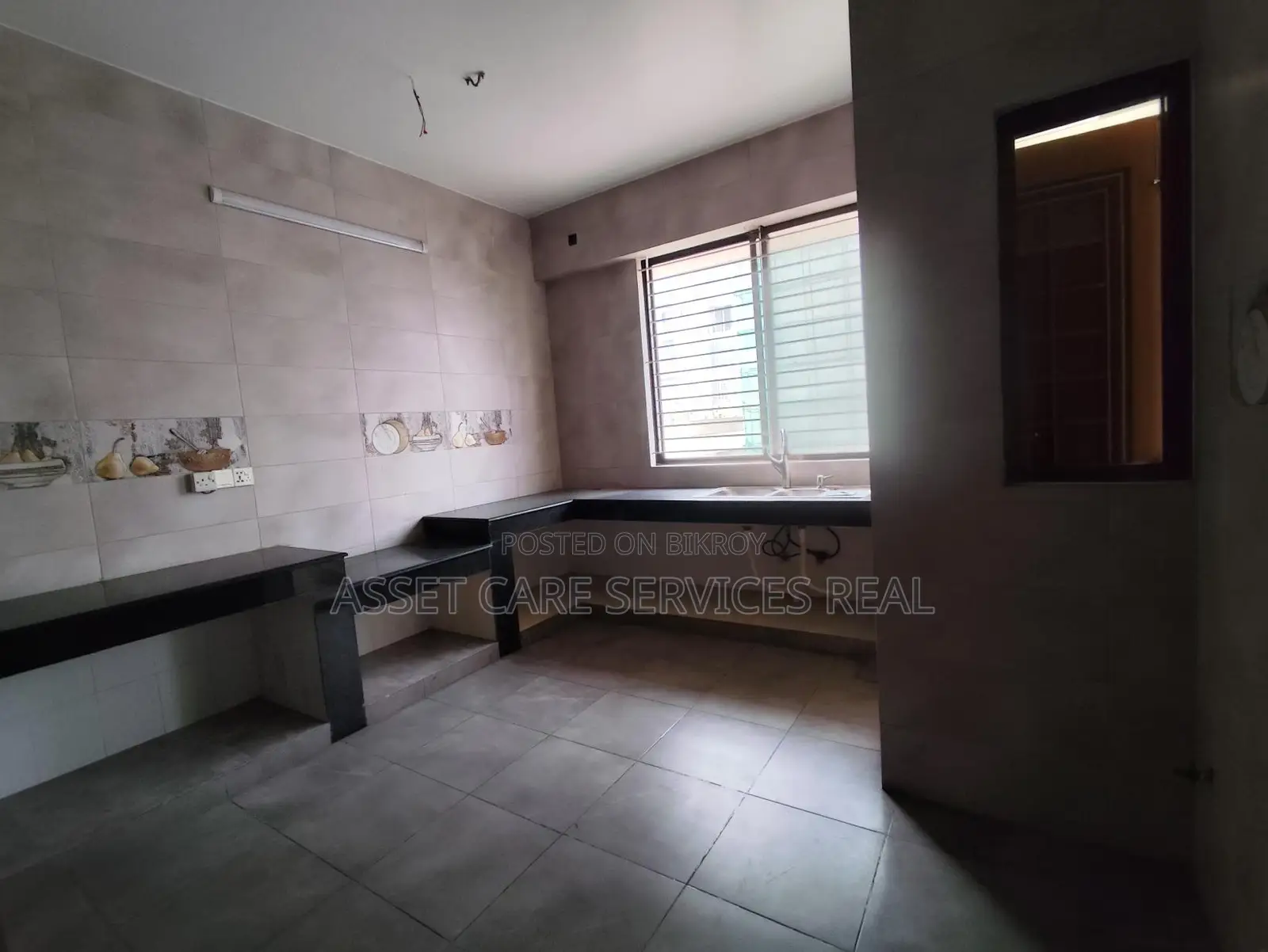 4200-Sqft Office Space Rent In Baridhara Diplomatic Zone in Baridhara