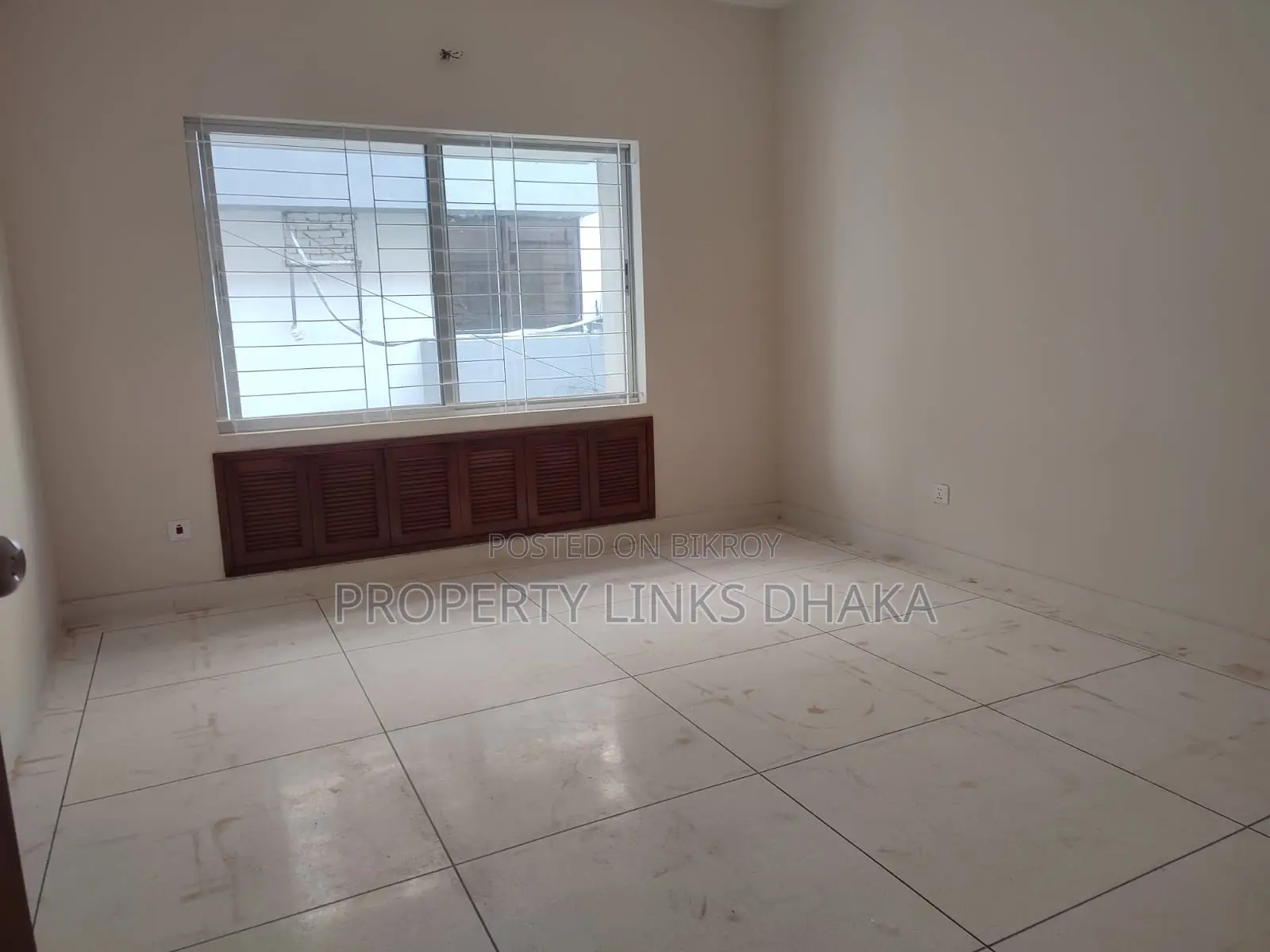 Un furnished flat for Rent in Gulshan in Gulshan