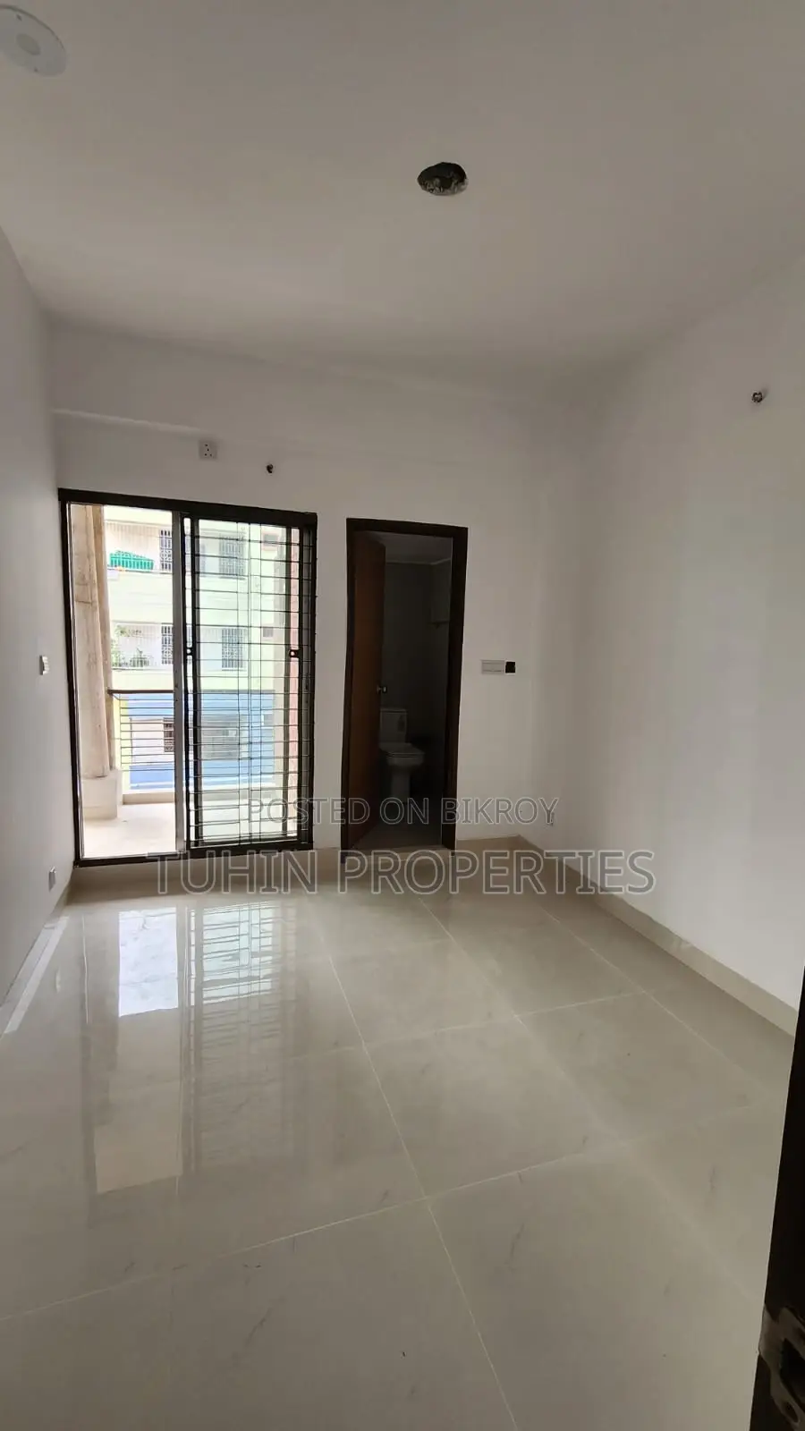 Used Ready 1250 Sft South Facing 7th Floor Flat Sale at Mirpur-6 in Mirpur