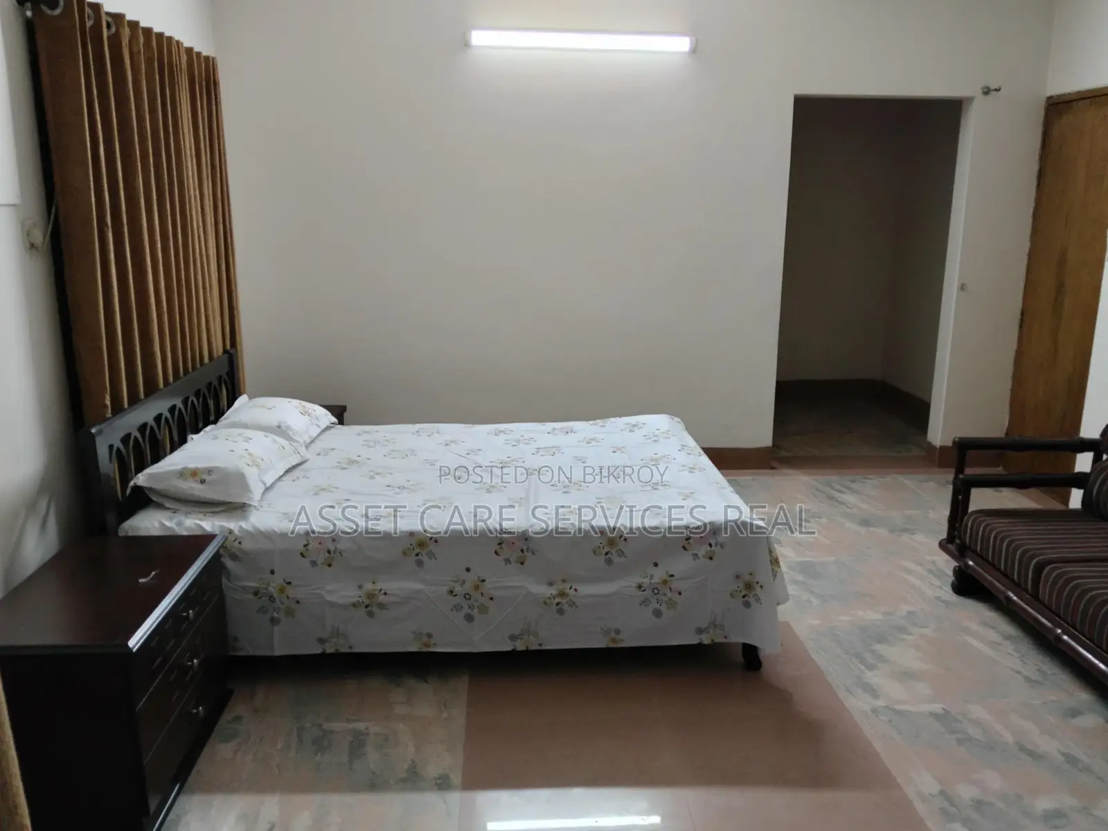 4Bed Furnished Apartment Rent In Gulshan-2 in Gulshan