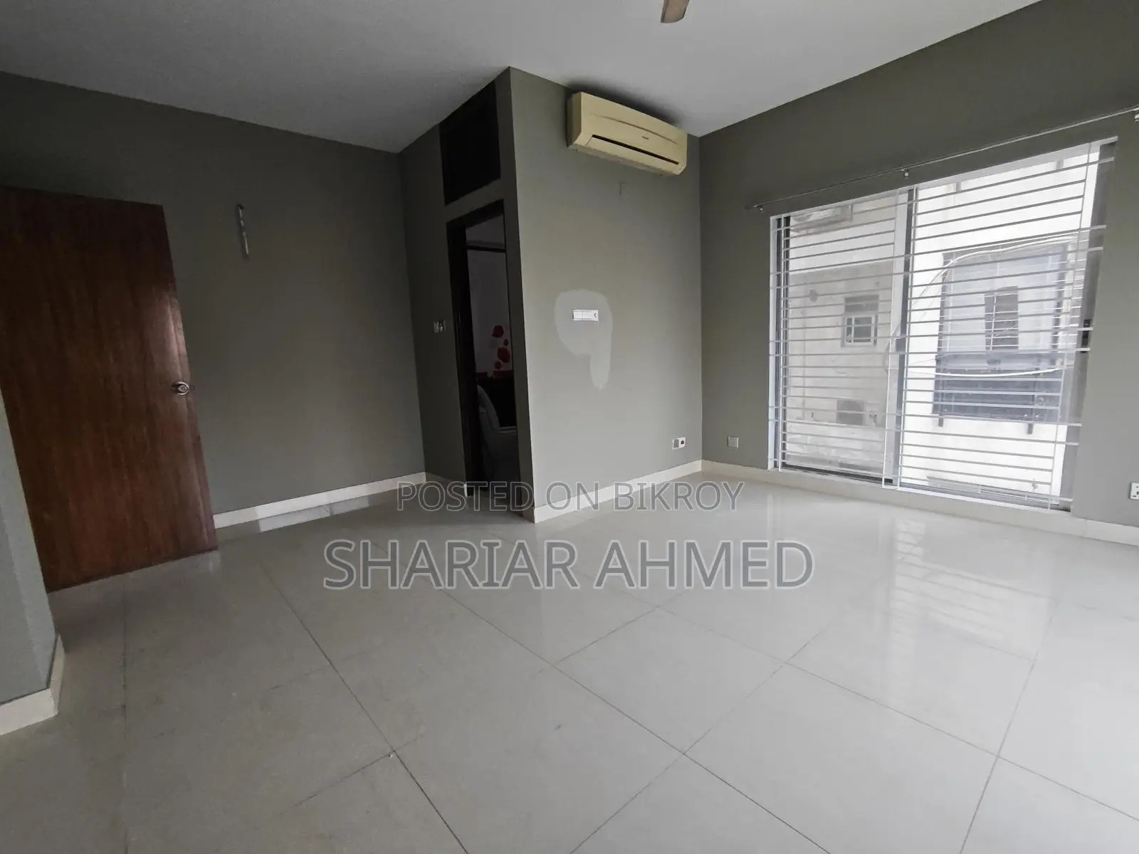 2400 Sqft 3 Bed Un-Furnished Apartment For Rent In Gulshan 2 in Gulshan