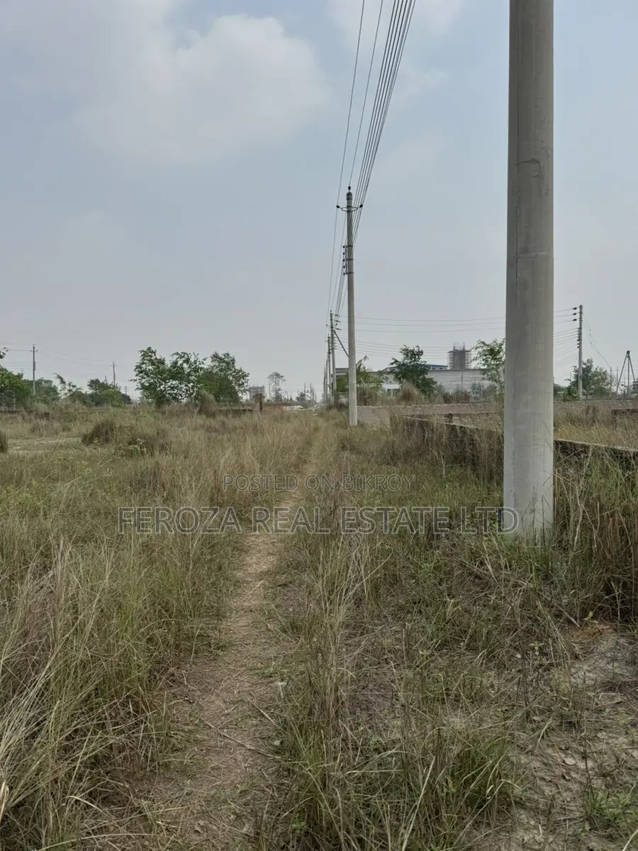 Rajuk Purbachol Sector-28 Boundary Wall-Plot 5 katha in Purbachal