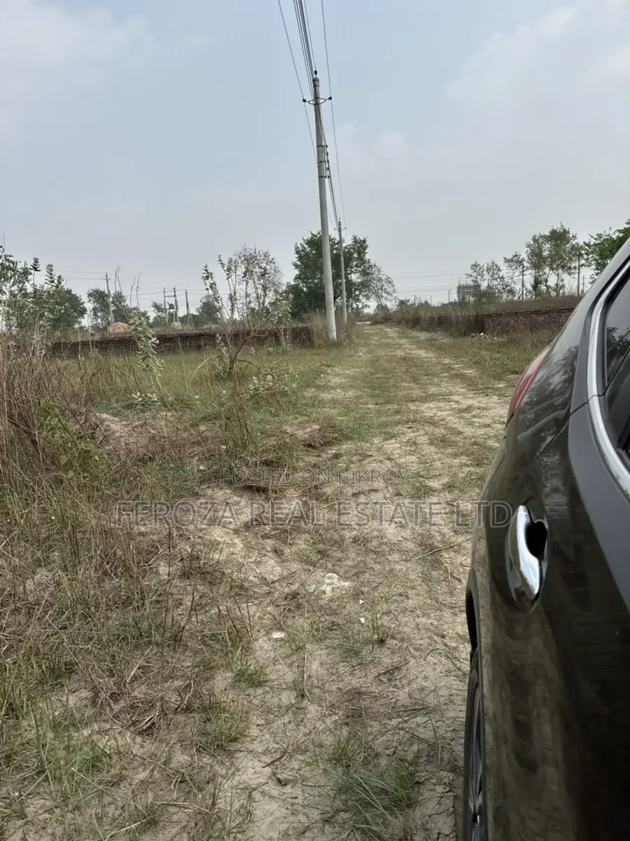 Rajuk Purbachol Sector-28 Boundary Wall-Plot 5 katha in Purbachal