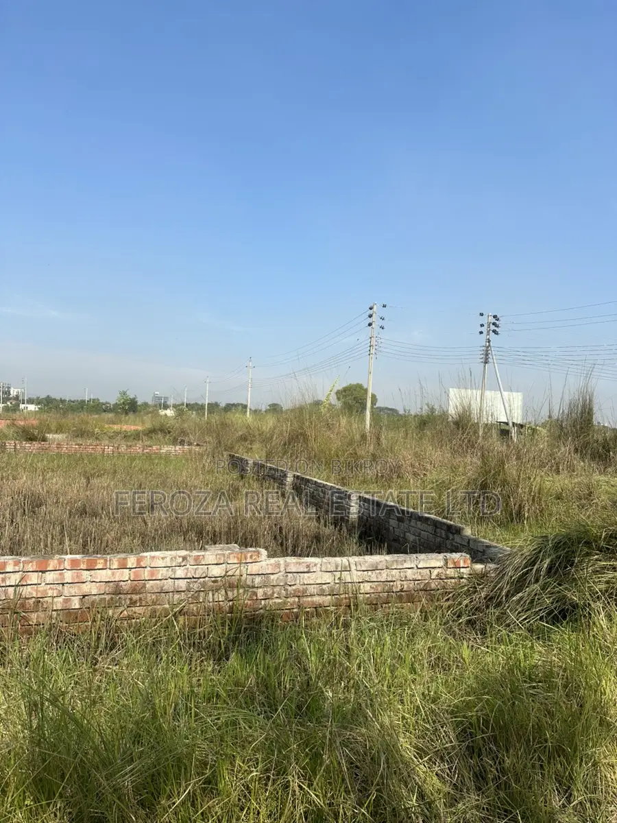 Rajuk Purbachol Sector-28 Boundary Wall-Plot 5 katha in Purbachal