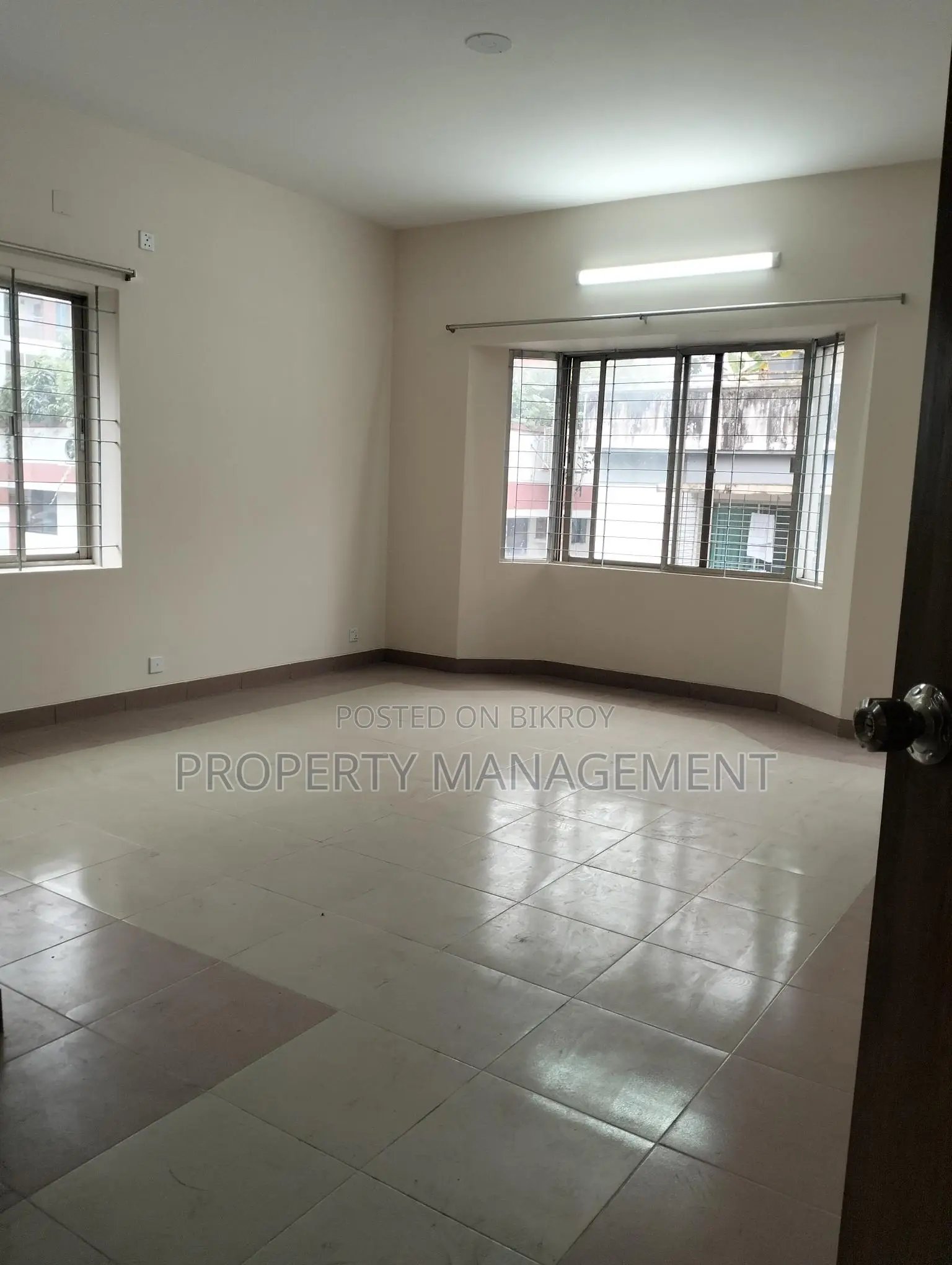 2600 sft 5th floor Office Rent in Gulshan in Gulshan