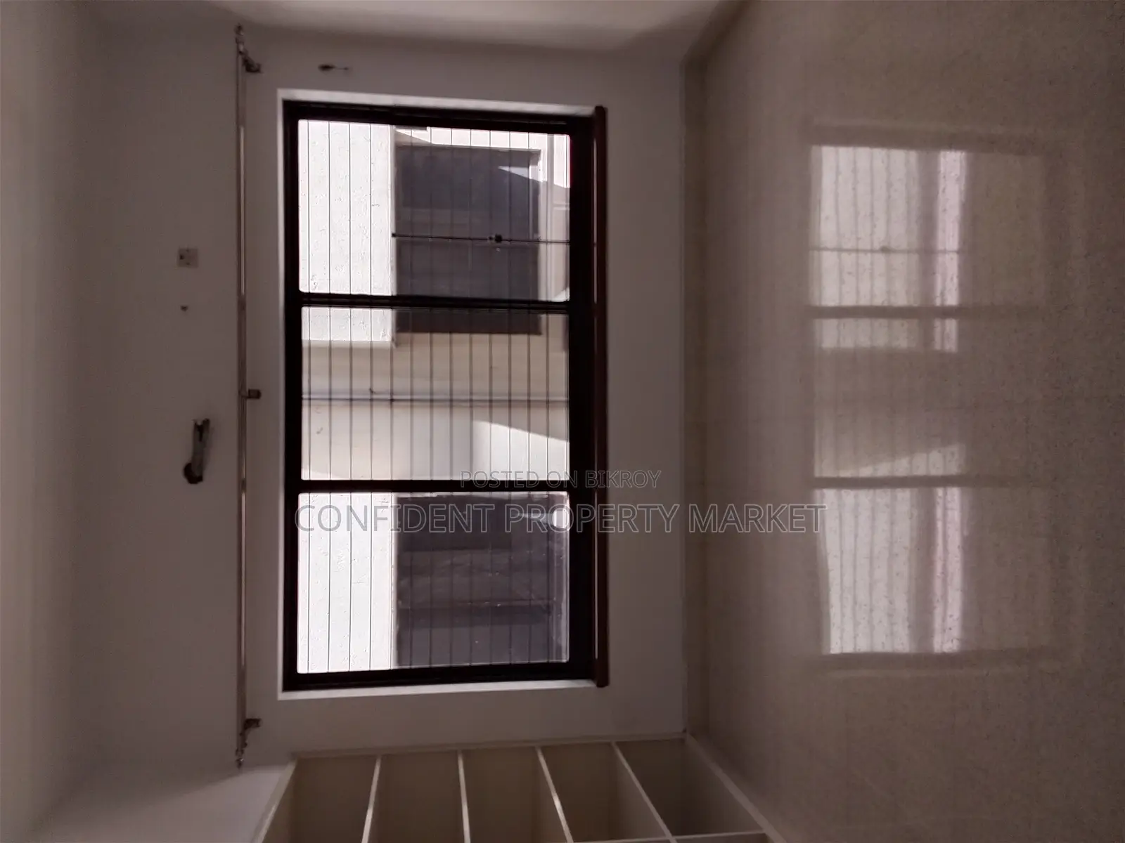 Semi Furnished Apartment For Rent in Baridhara