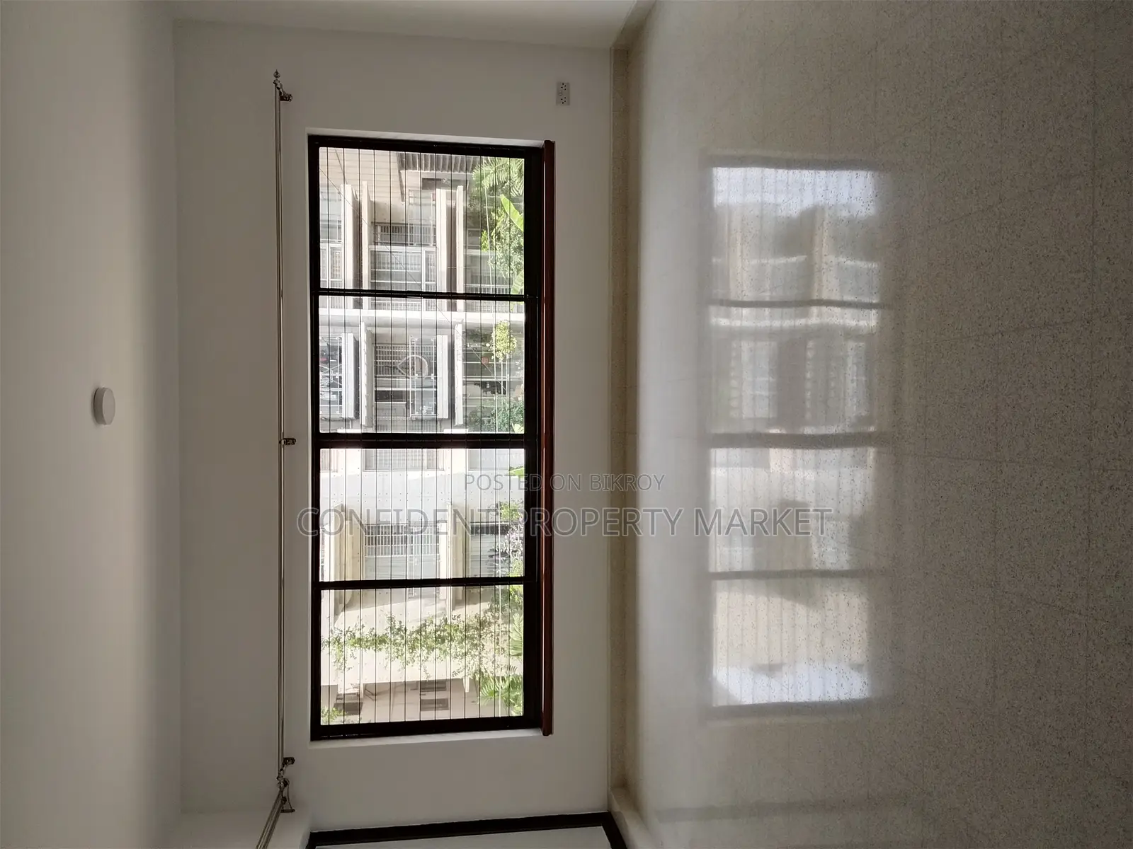Semi Furnished Apartment For Rent in Baridhara