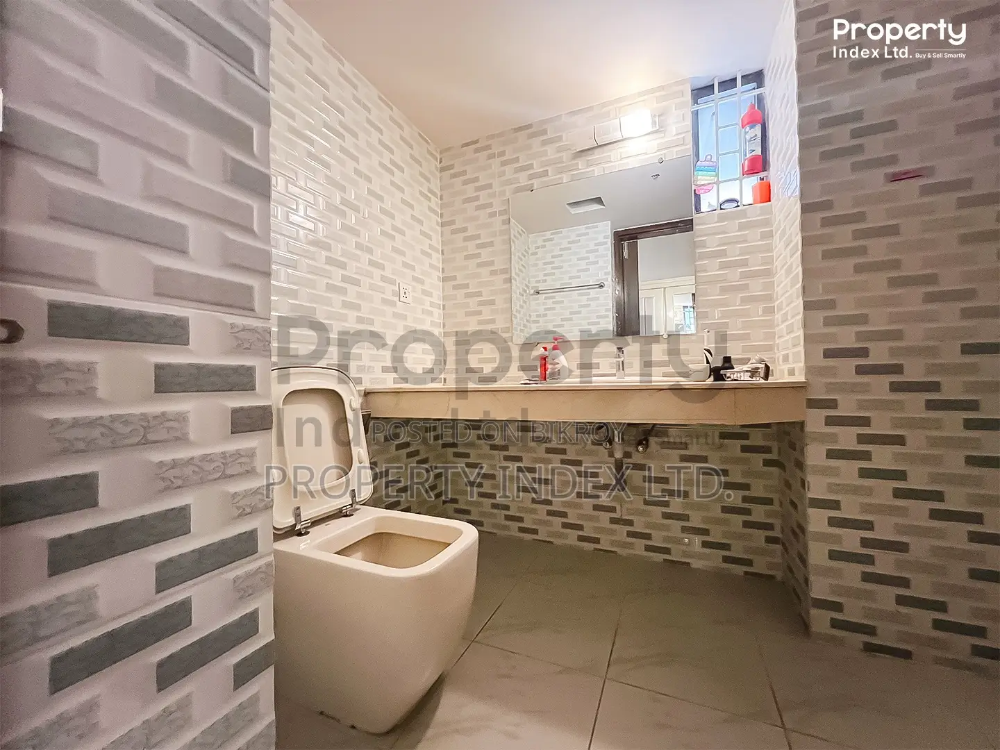 2200 Sq. Ft. East Corner Apartment for Sale in Sector 3 in Basundhara