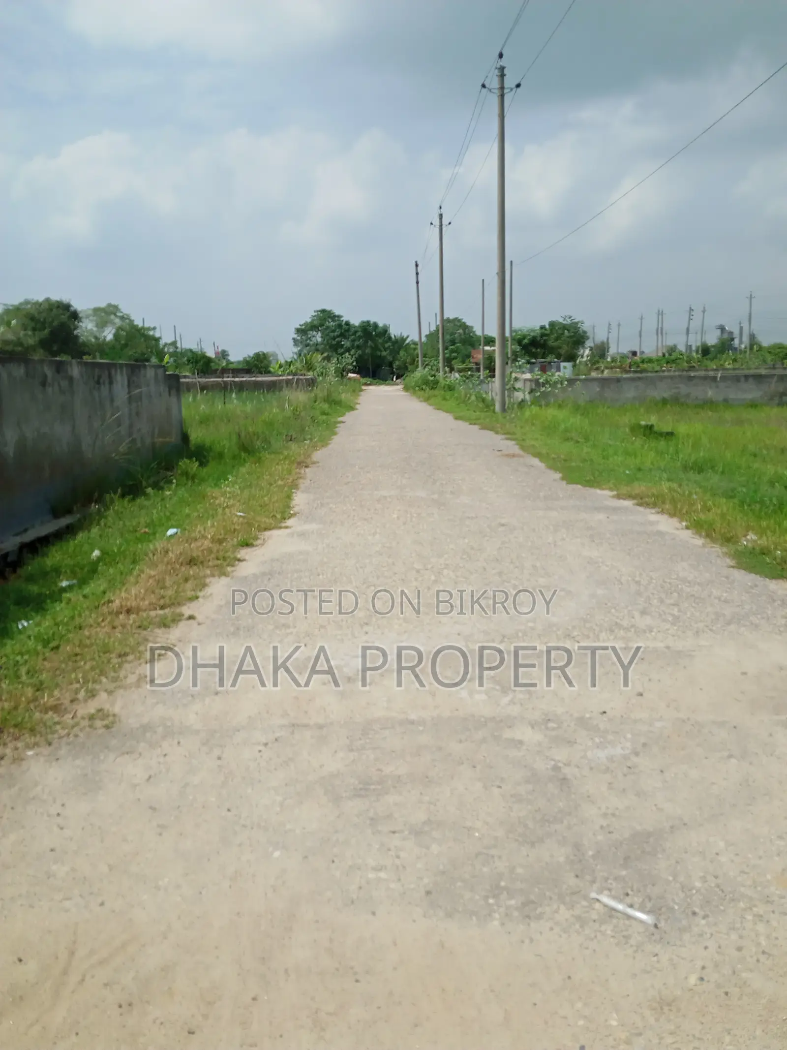 Nearby 300ft 3 Katha Park East-Sector- 9 in Purbachal