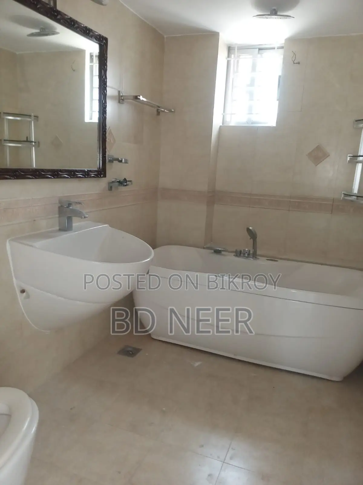 3200-Sq Ft Resident Building for Office Rent in Gulshan-1 in Gulshan