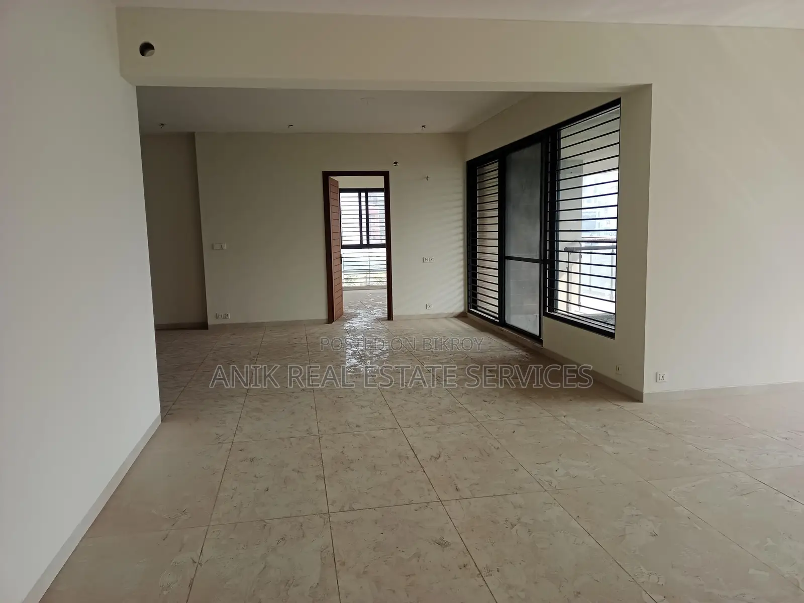 Good Quality 4500 Sft Un Farnised Flat Rent At Gulshan 2 in Gulshan