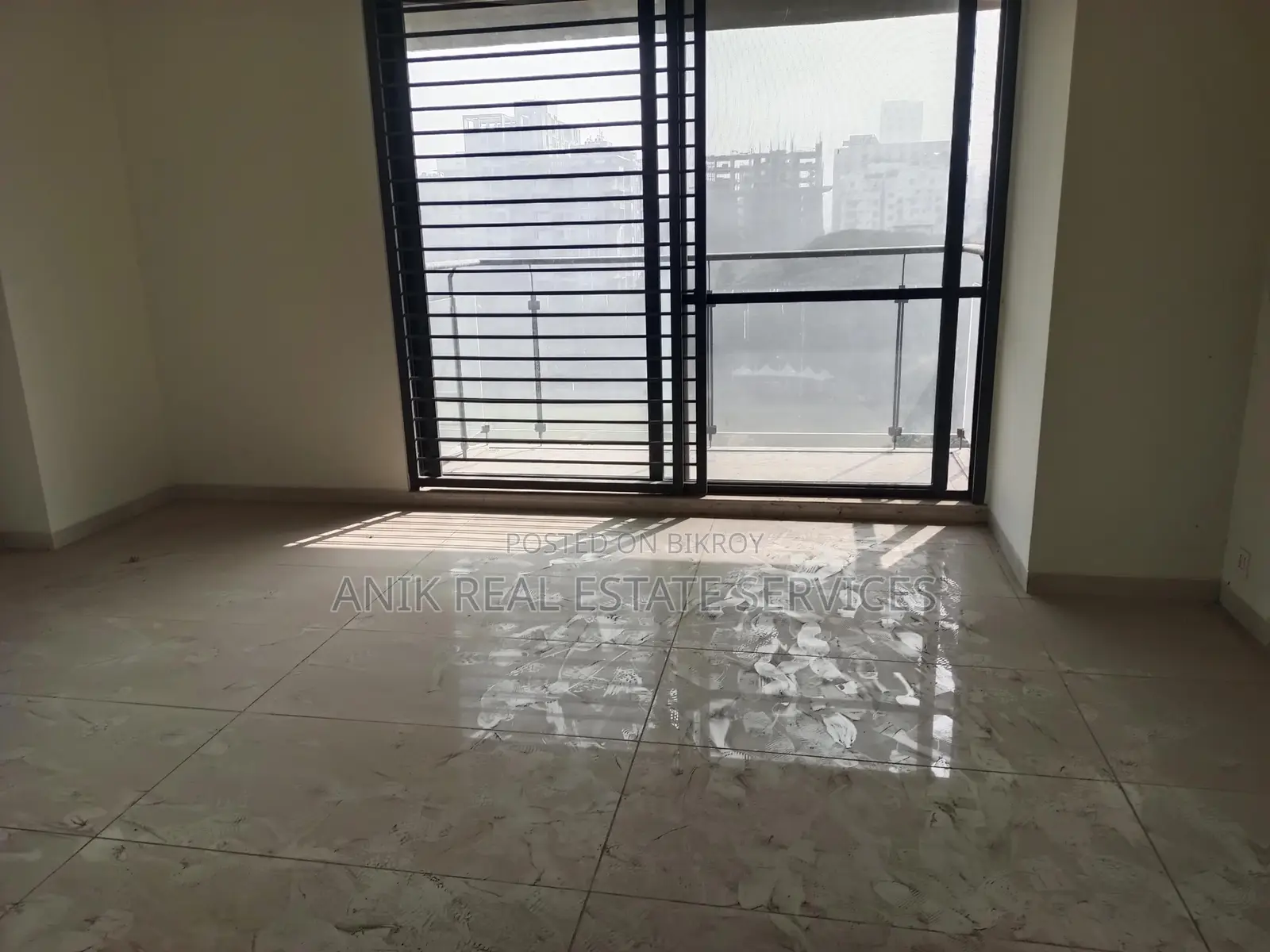 Good Quality 4500 Sft Un Farnised Flat Rent At Gulshan 2 in Gulshan