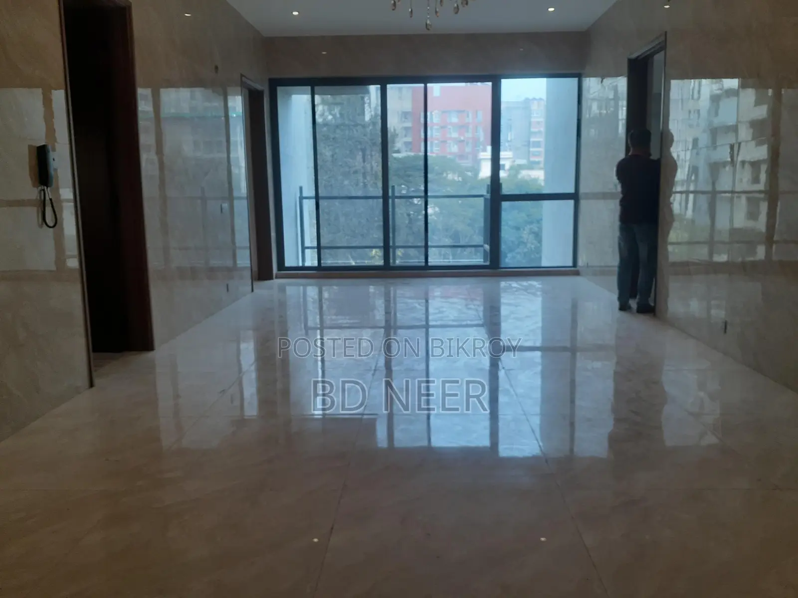 Resident Buildings 3000 Sq Ft Office Space Rent in Gulshan-1 in Gulshan