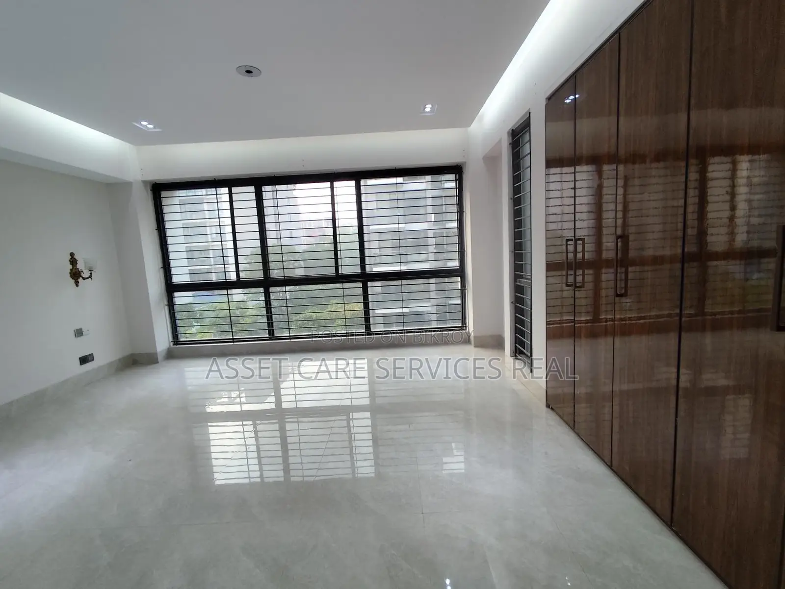 2950-Sqft Semi Furnished Office Space Rent In North Banani in Banani