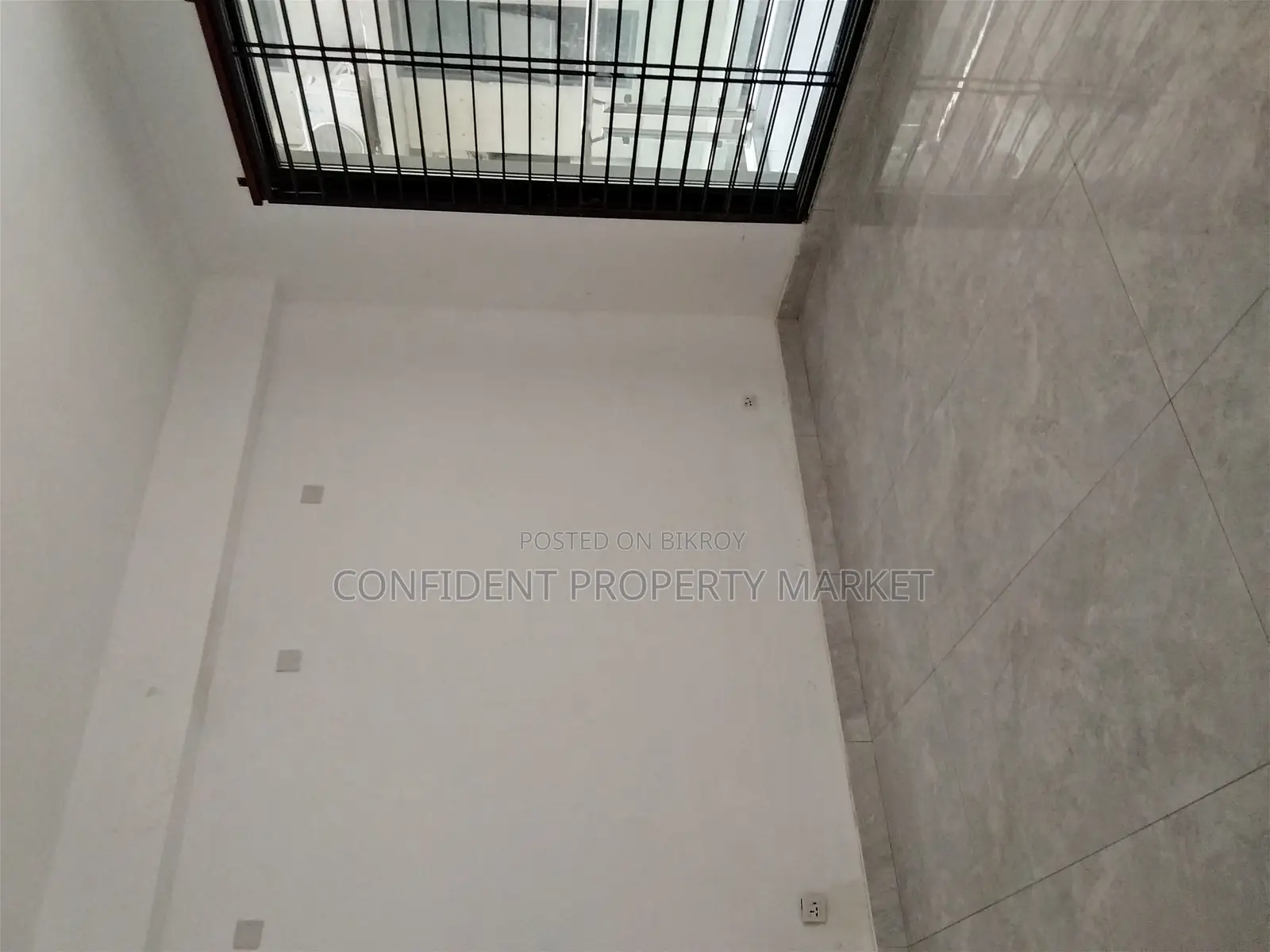 Semi-Furnished Apartment For Rent in Baridhara