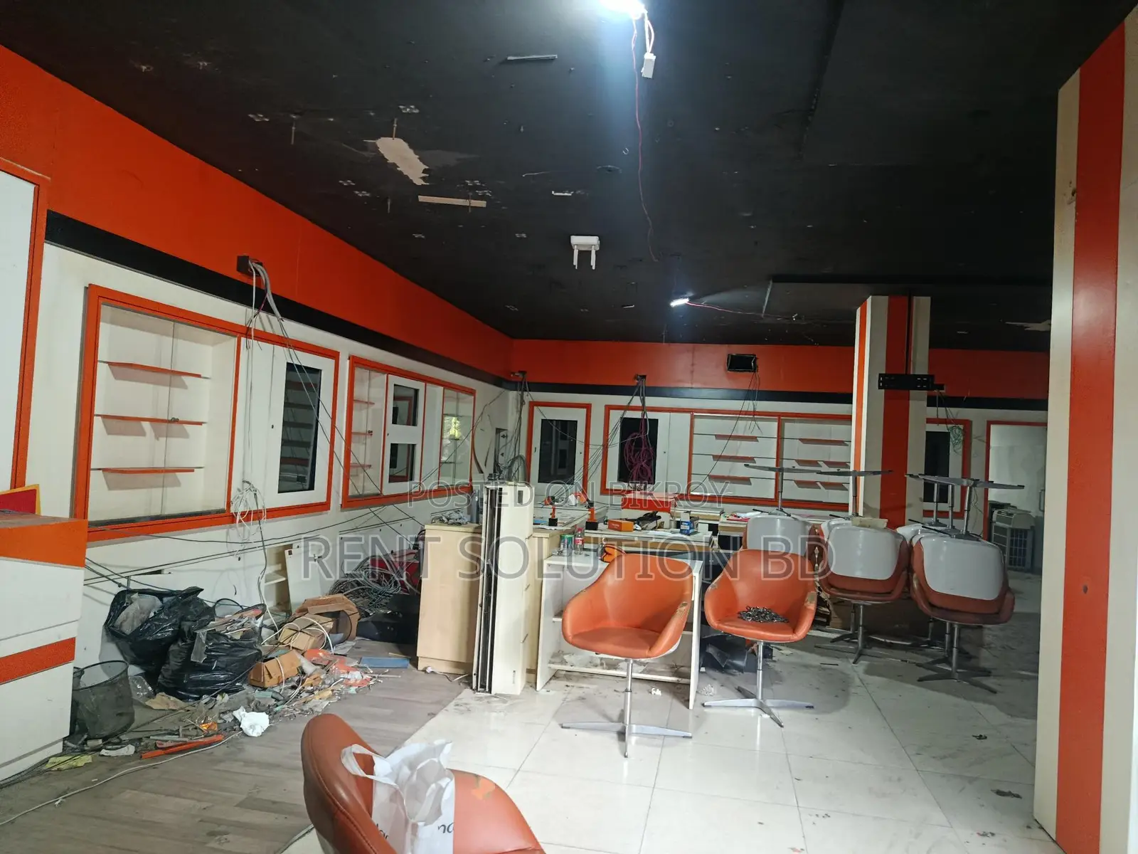 Ground Floor Restaurant / Showroom Space Rent At Gulshan 2 in Gulshan