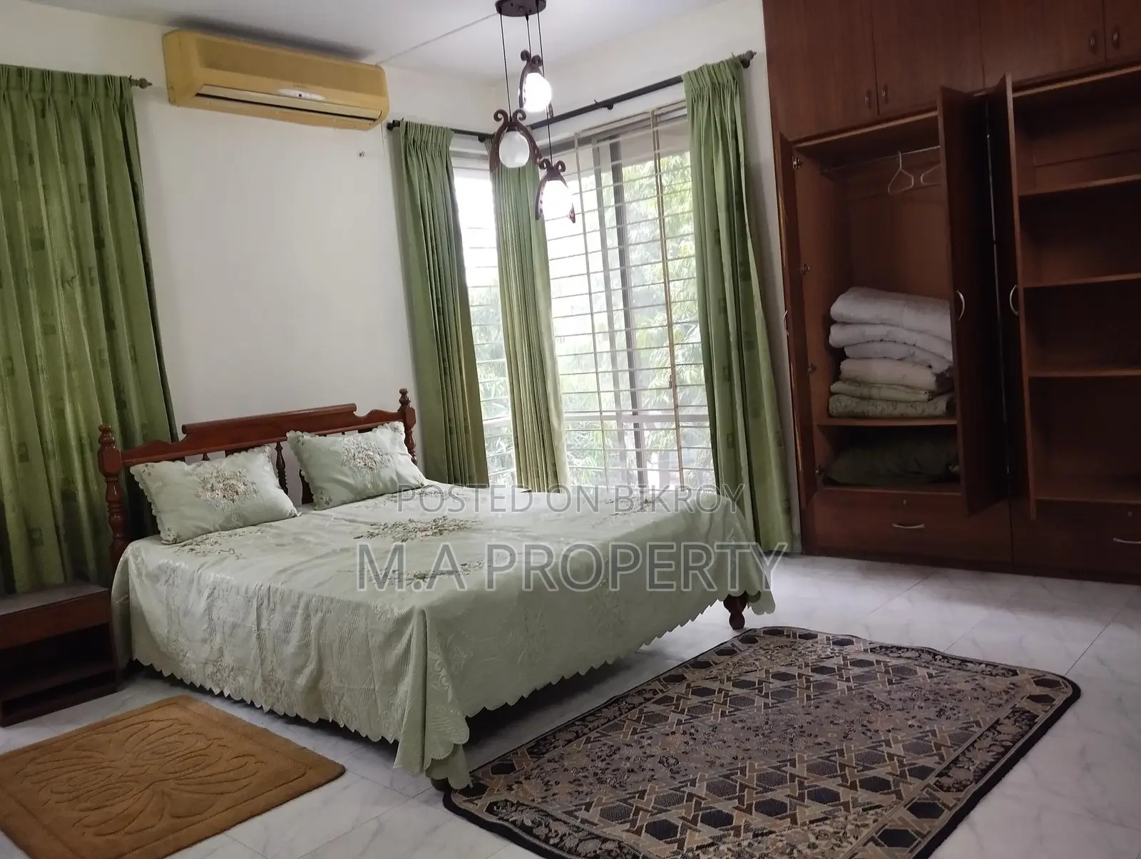 EXCELLENT 4 BED FURNISHED FLAT RENT IN GULSHAN NORTH in Gulshan