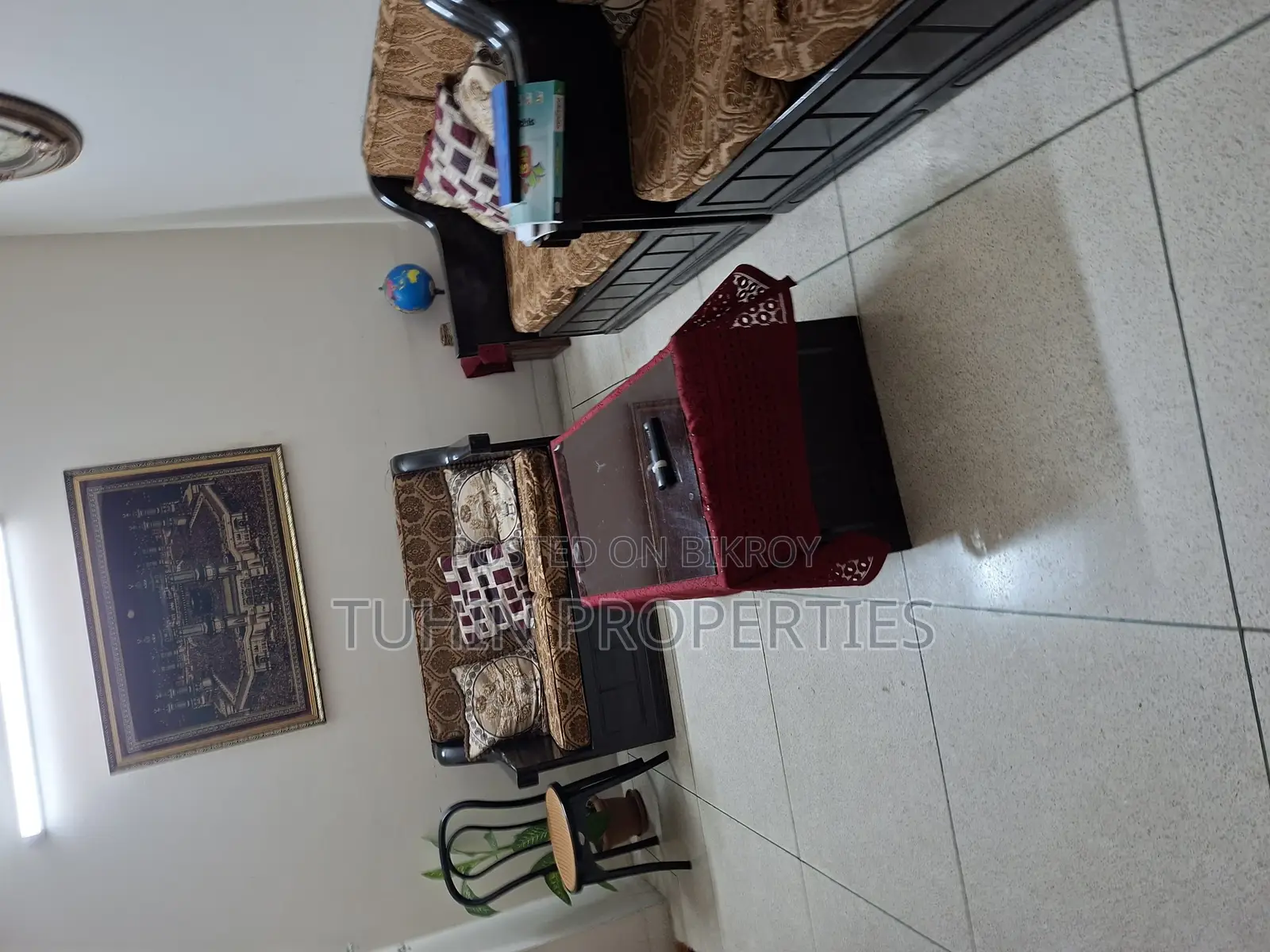 Used Ready Luxury 1850 Sft 4 Bed Room Flat Sale at Green Road in Dhanmondi