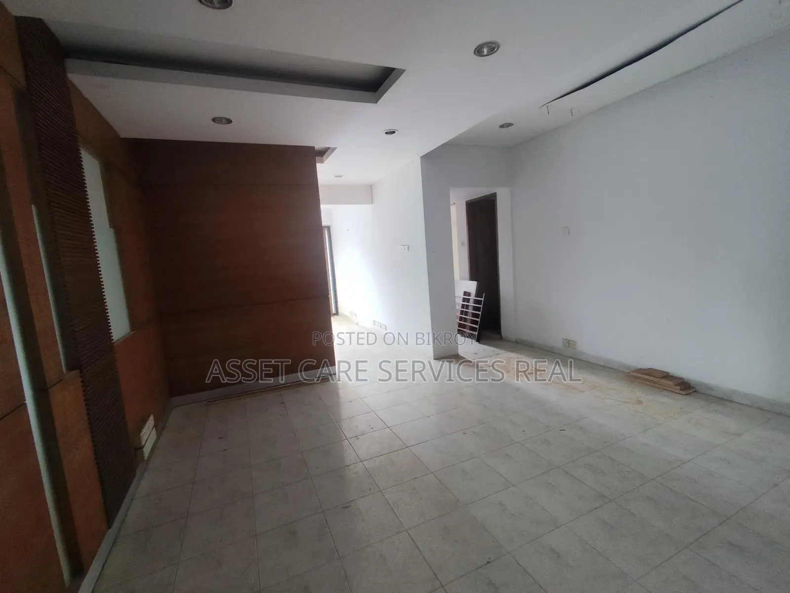 2100-Sqft Office Space for Rent in Baridhara Diplomatic Zone. in Baridhara