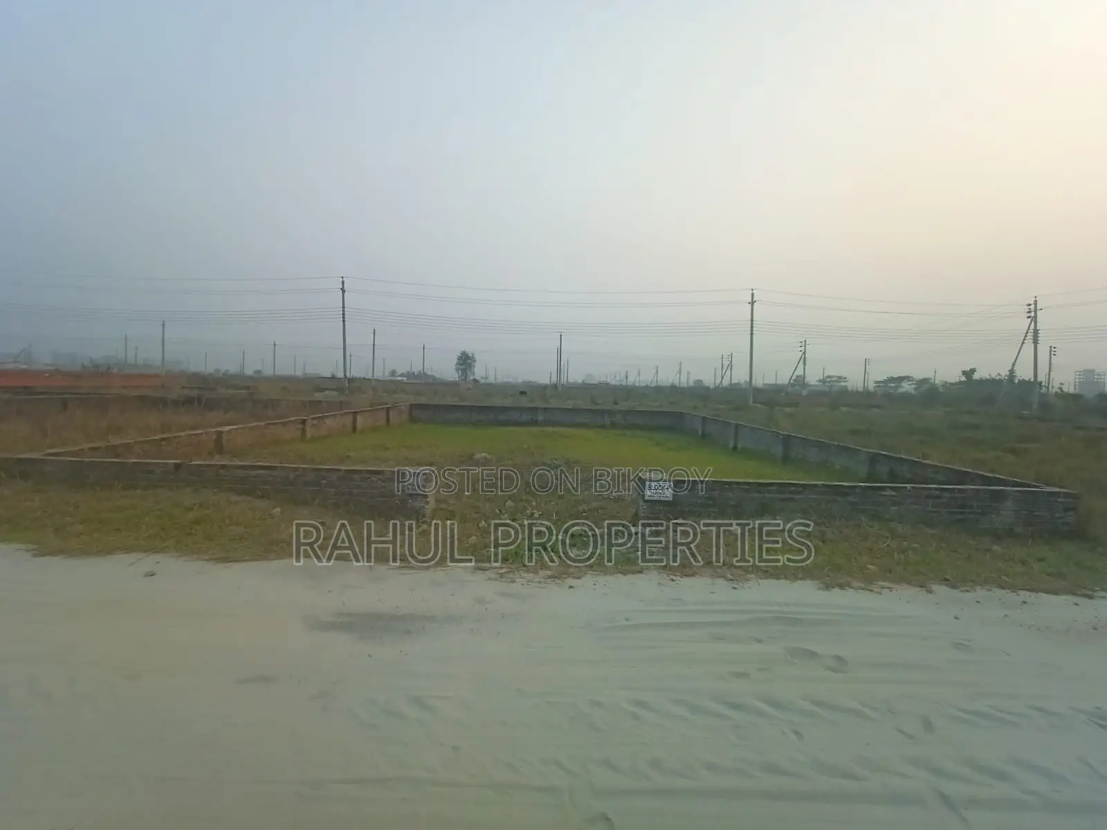 Corner Plot] Block -P-Ext [ 3+3=6 Katha BASHUNDHARA in Basundhara