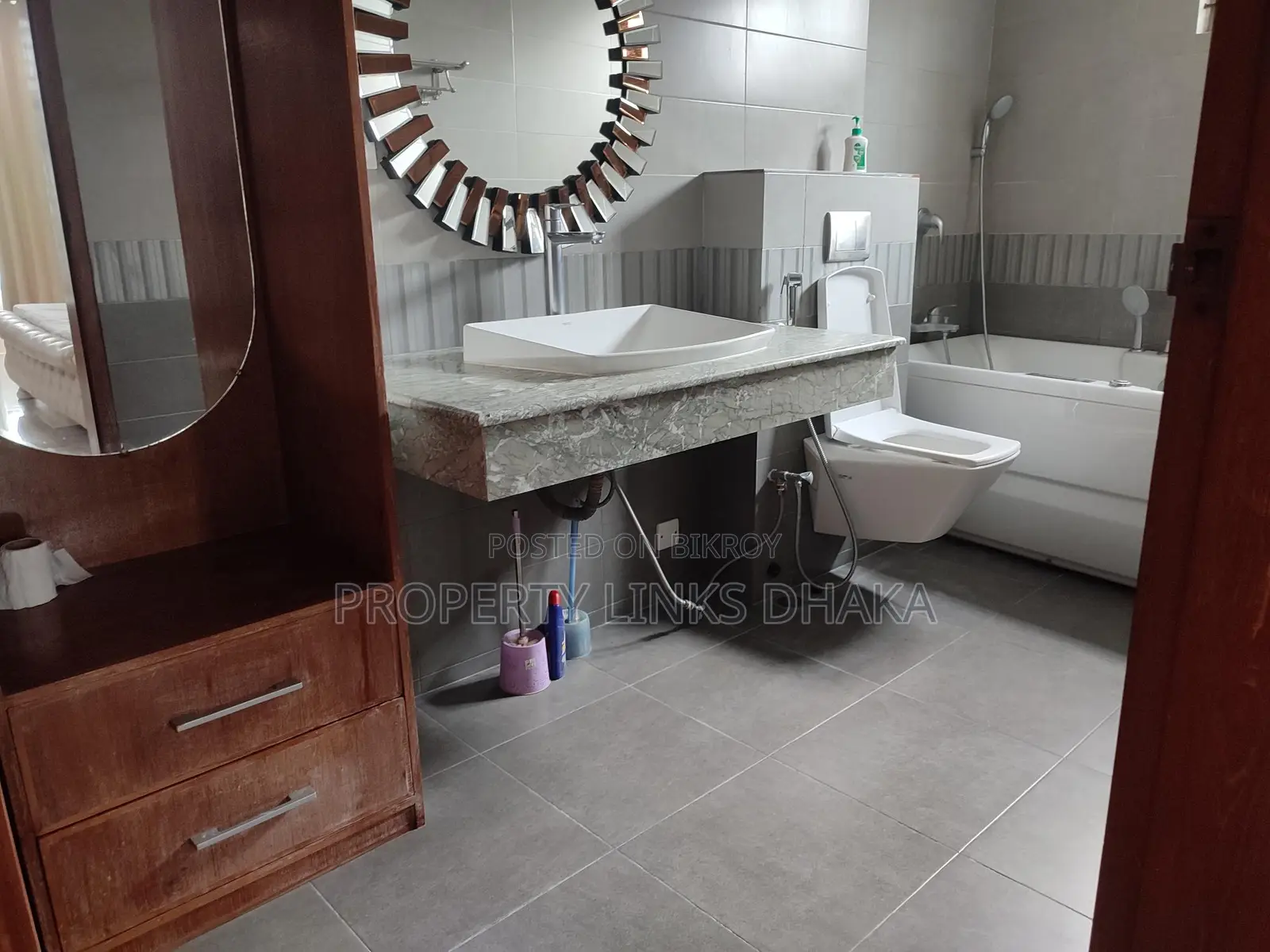 Baridhara Diplomatic Luxurious Flat in Baridhara