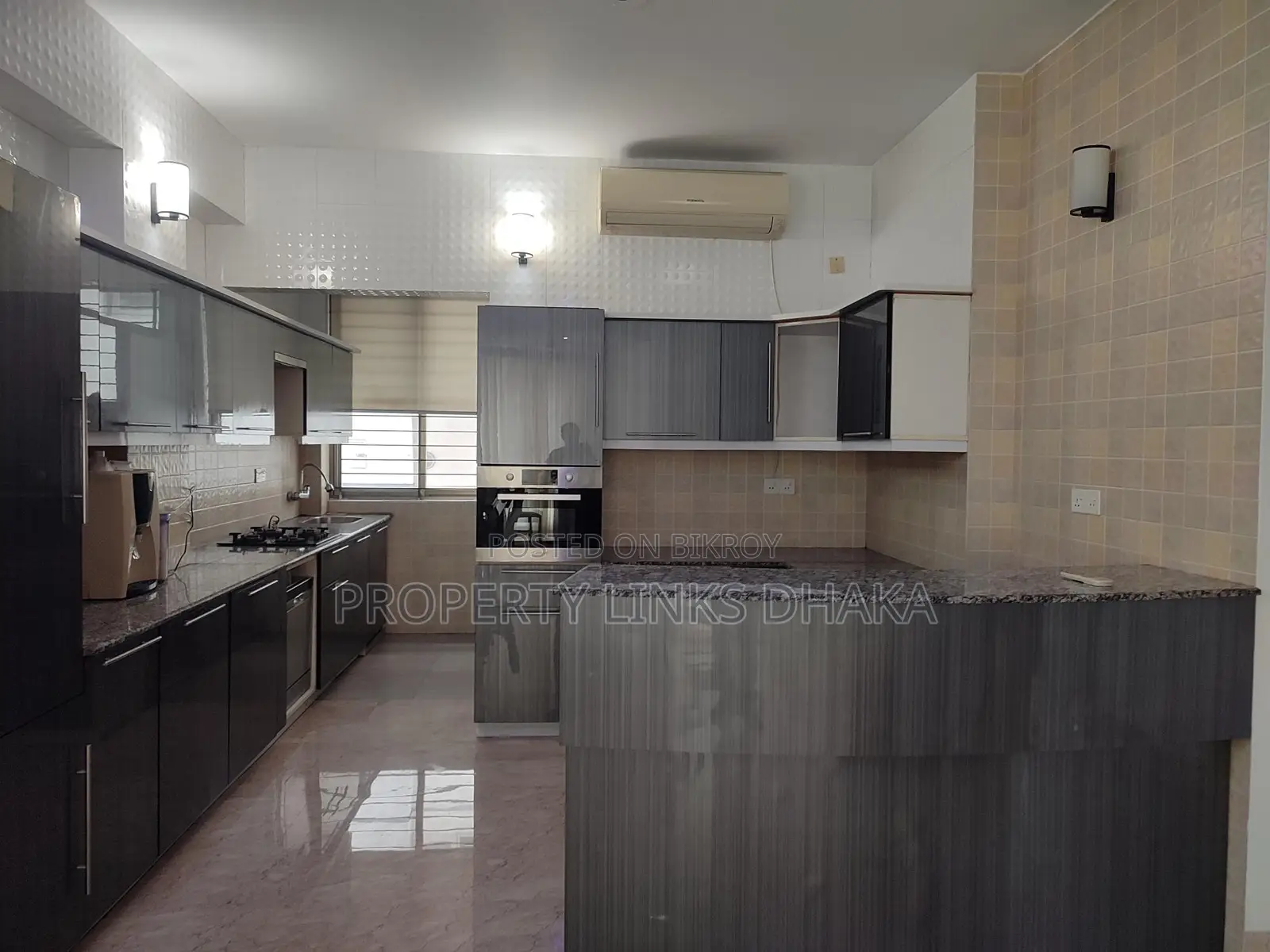 Baridhara Diplomatic Luxurious Flat in Baridhara