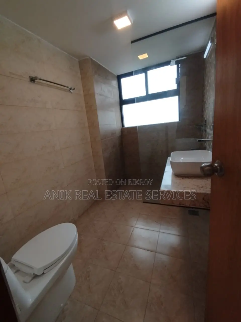 New Modern 4900 Sft Un Farnised Flat Rent At Gulshan 2 in Gulshan