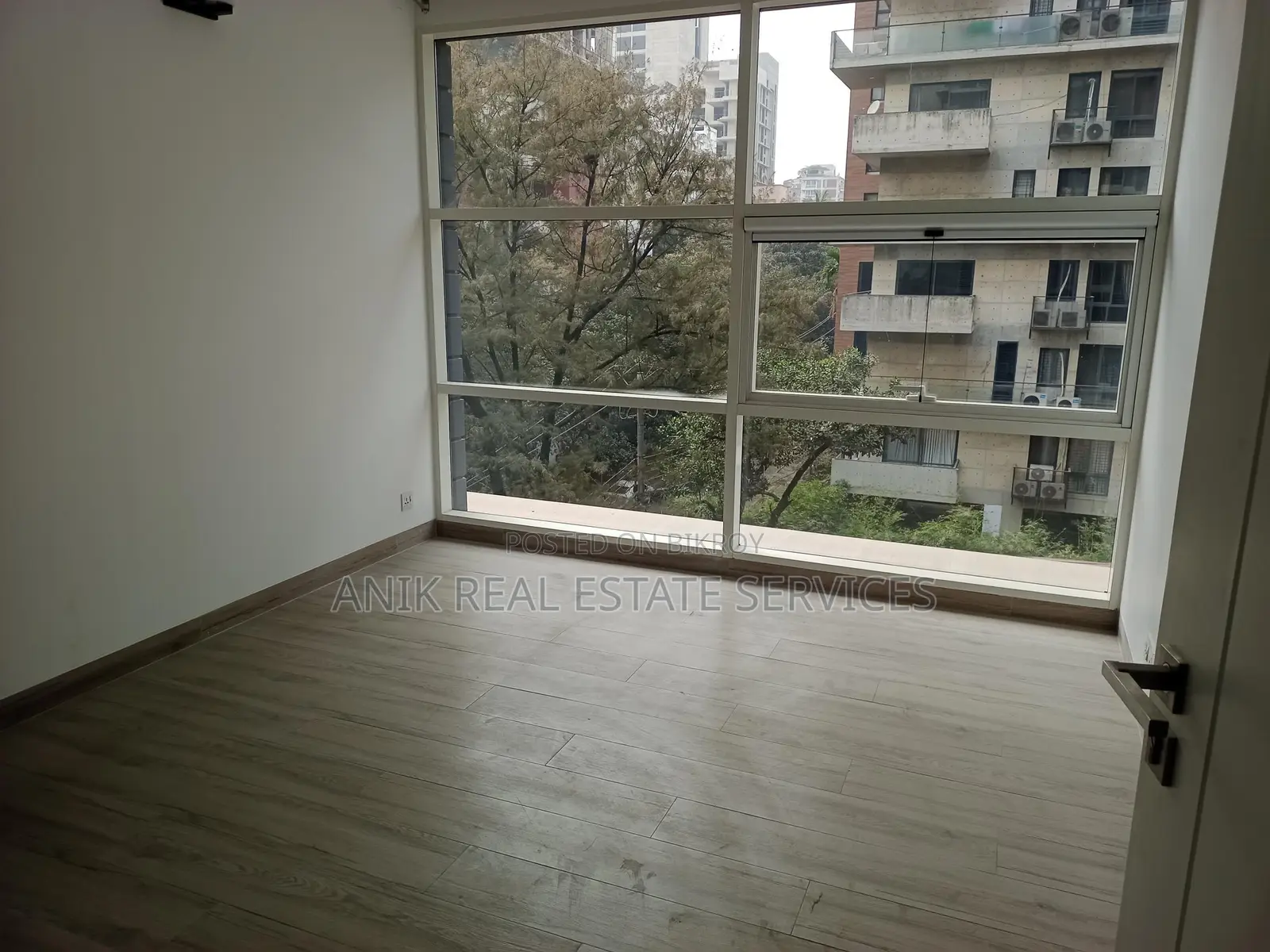 Good Quality 4000 Sft Office Space Rent At Gulshan North in Gulshan