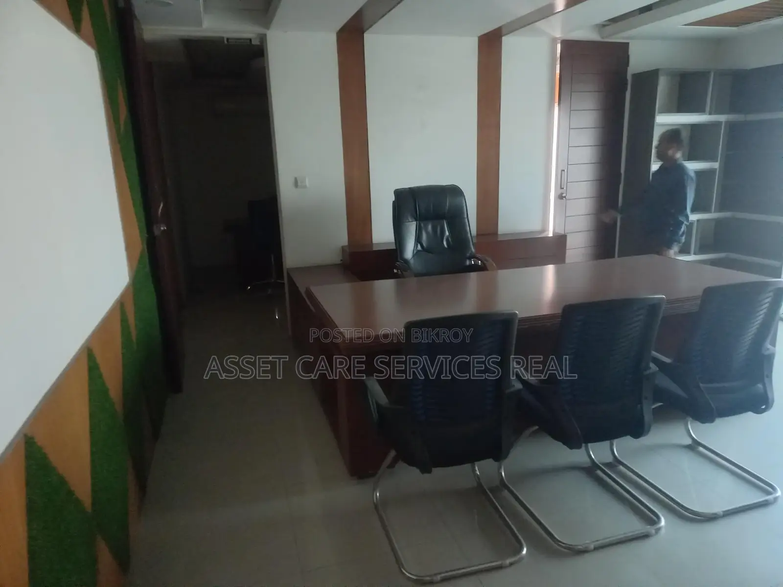 3050 Sqft Commercial Space for Rent @ Gulshan Avenue 2 Circle. in Gulshan