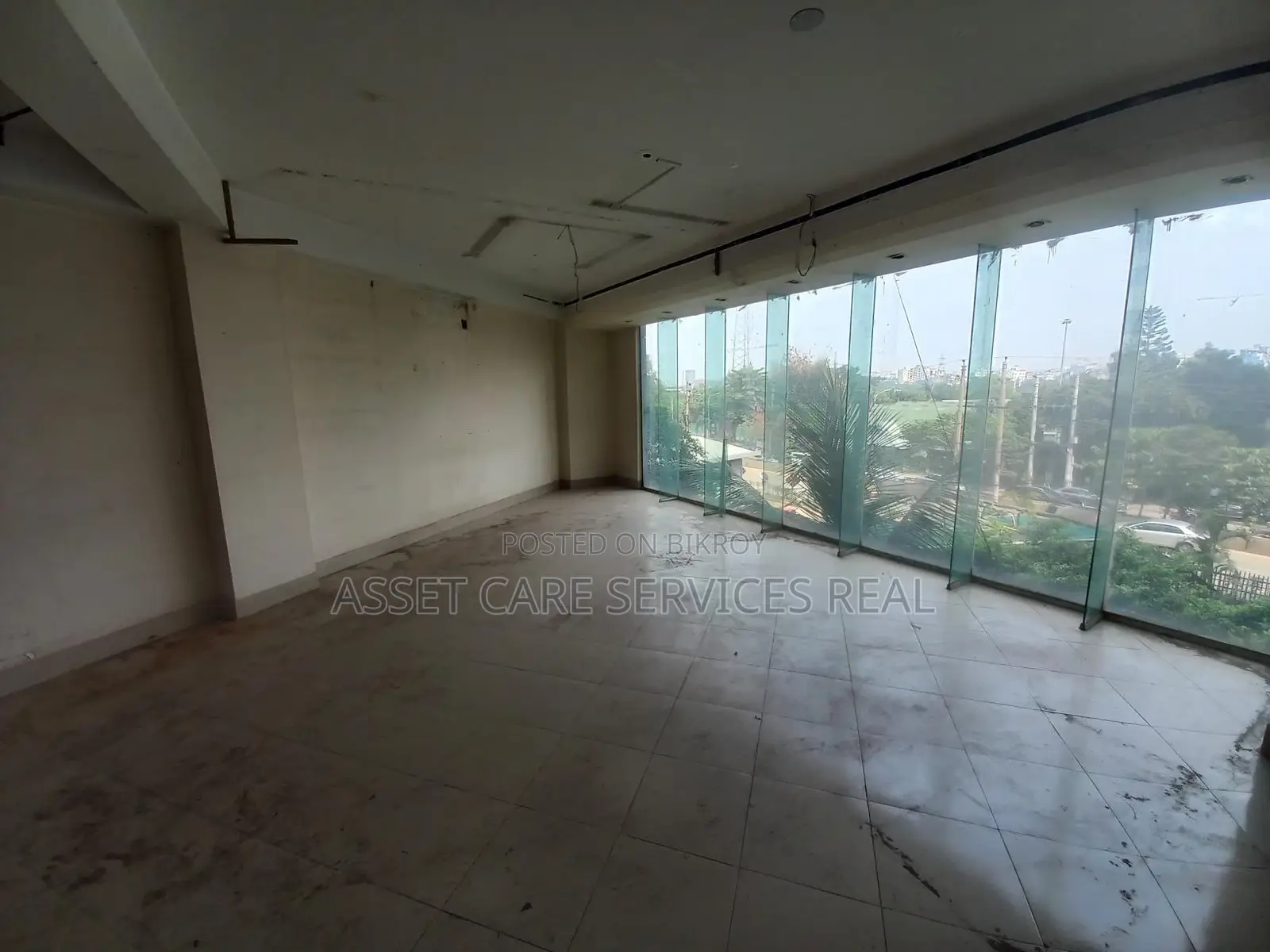 1200 Sqf Commercial Space Rent @ Gulshan Tejgaon Link Road. in Gulshan