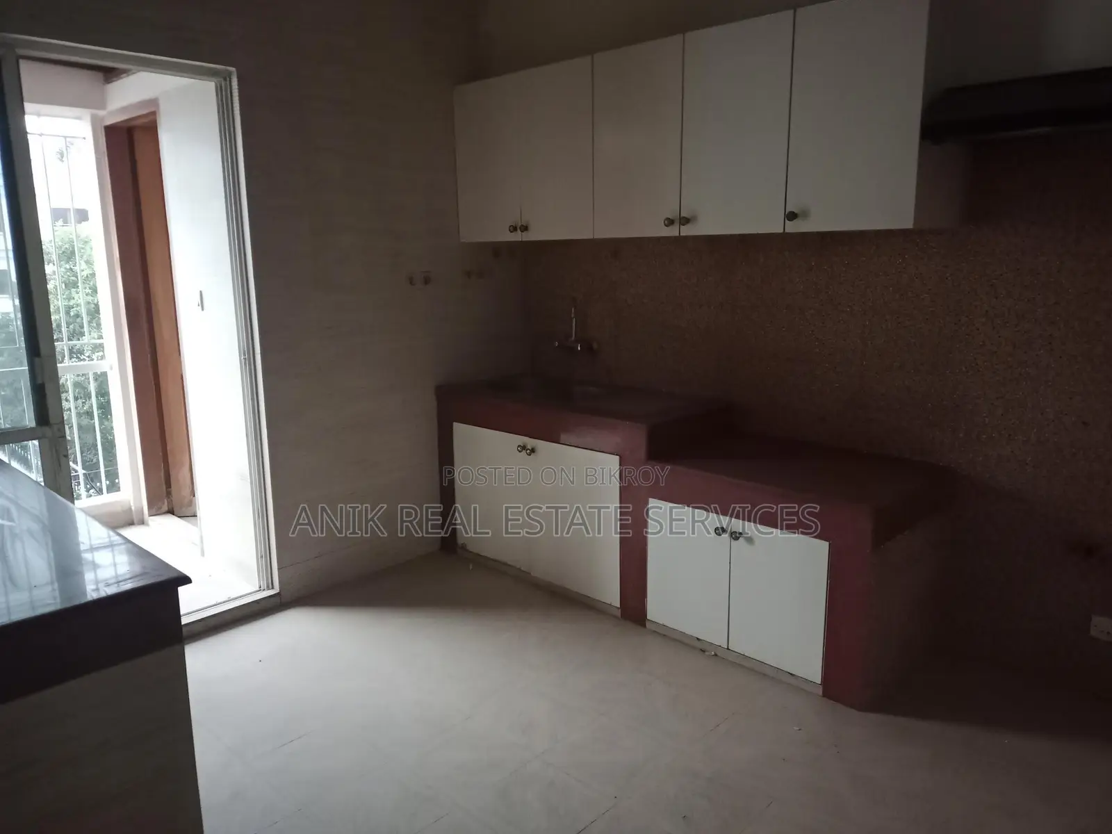 Good Quality Semi Farnised Flat Rent At Gulshan North in Gulshan