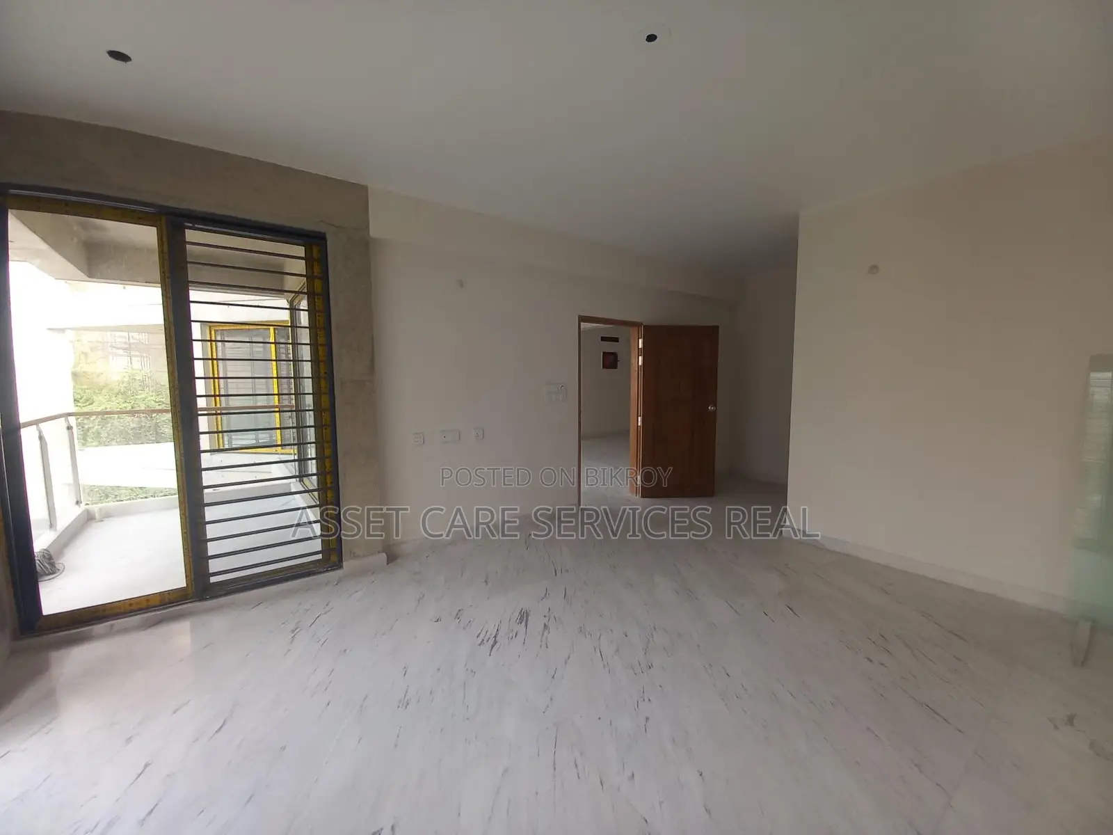 4250 Sqf Brand New Flat Sale @ Baridhara Diplomatic Zone. in Baridhara