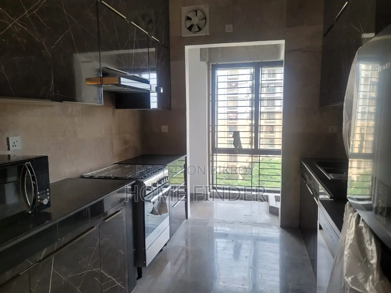 Luxurious Fully Furnished Apartment Rent at Gulshan in Gulshan