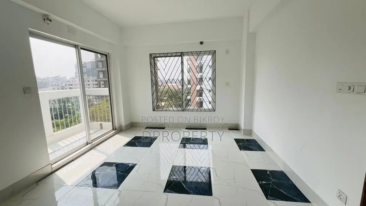 2100 Sft Luxurious Brand New South-Facing Apartment for Rent on 5th Floor in Basundhara