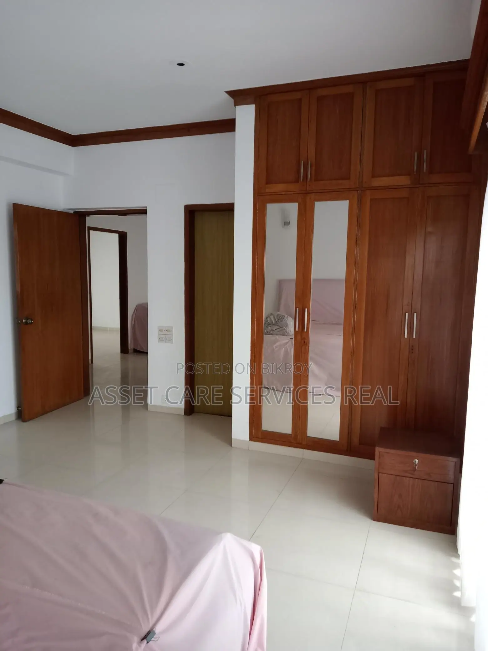 Beautiful Apartment For Rent In GULSHAN 1 in Gulshan