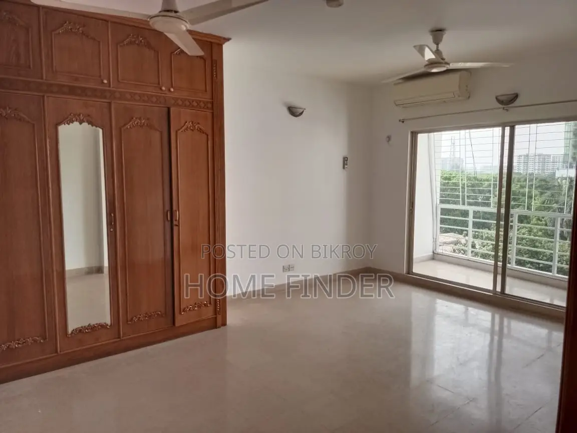 3060 Sqft 4bed Flat Rent In Gulshan Dhaka in Gulshan