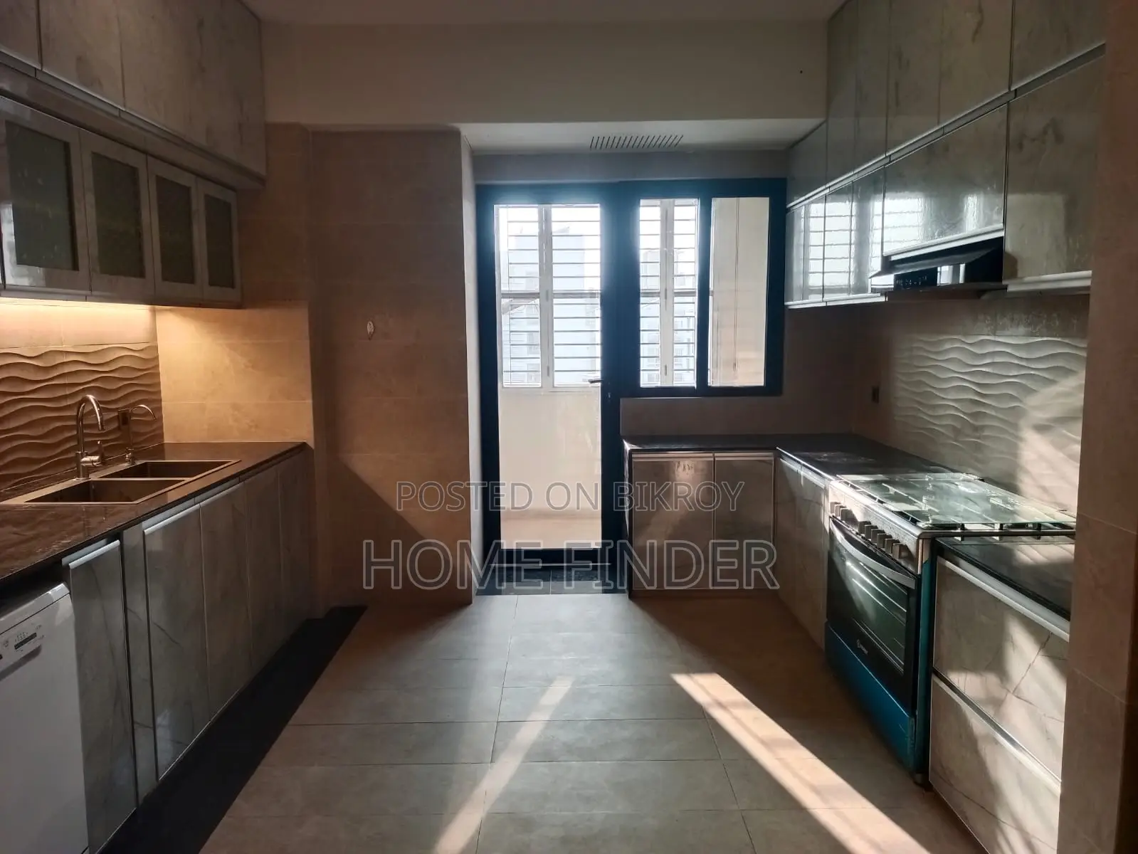 3800 Sqft Furnished Apartment for Rent in Baridhara Diplomatic Zone in Gulshan