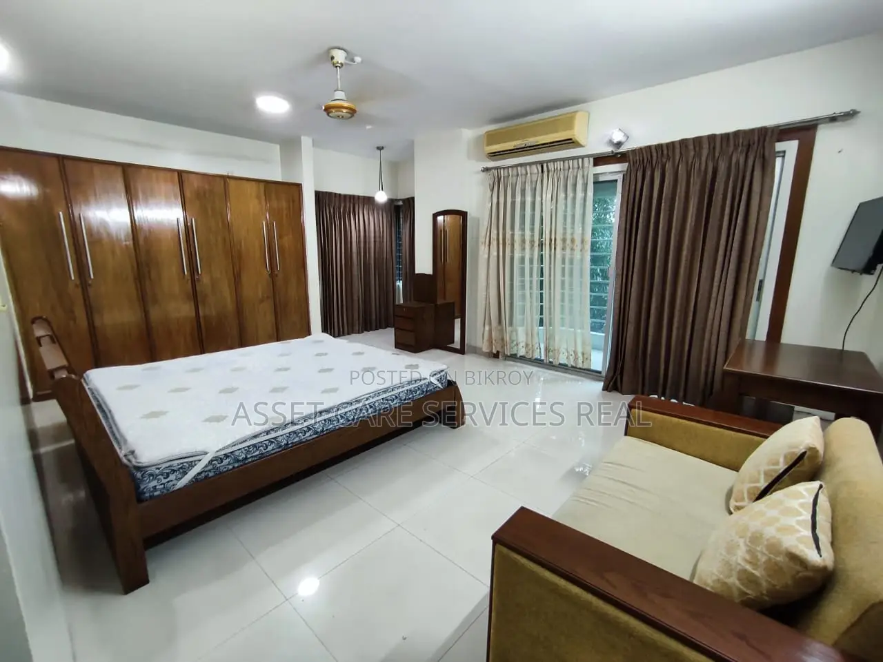 Beautiful 3-Bed Full Furnished Apartment For Rent In North Gulshan. in Gulshan