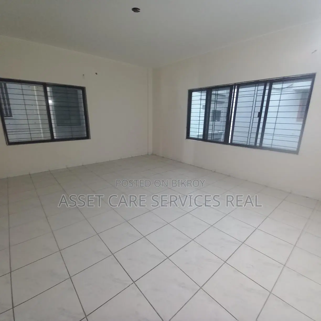 3000 Sqf Office Space Rent @ Baridhara Diplomatic Zone. in Baridhara
