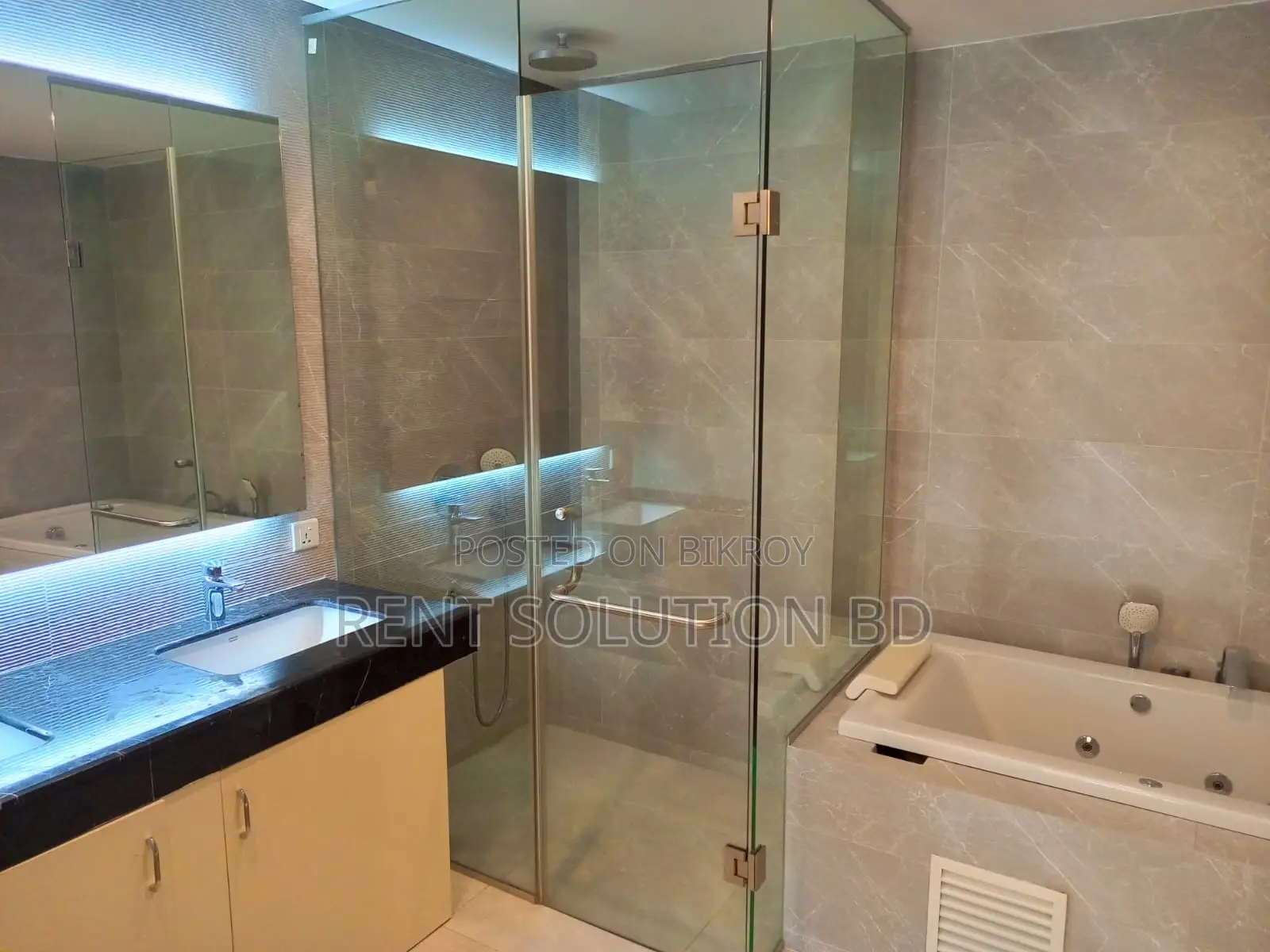 Elegant & Comfort Apartment with 4 Bed Close to Gulshan Club in Gulshan