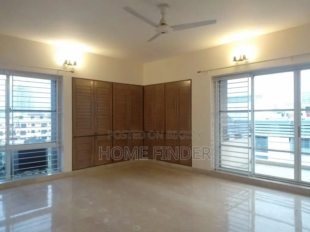 Semi Furnished 4bed 4250 Sqft Apt: For Rent @ Gulshan 2 in Gulshan