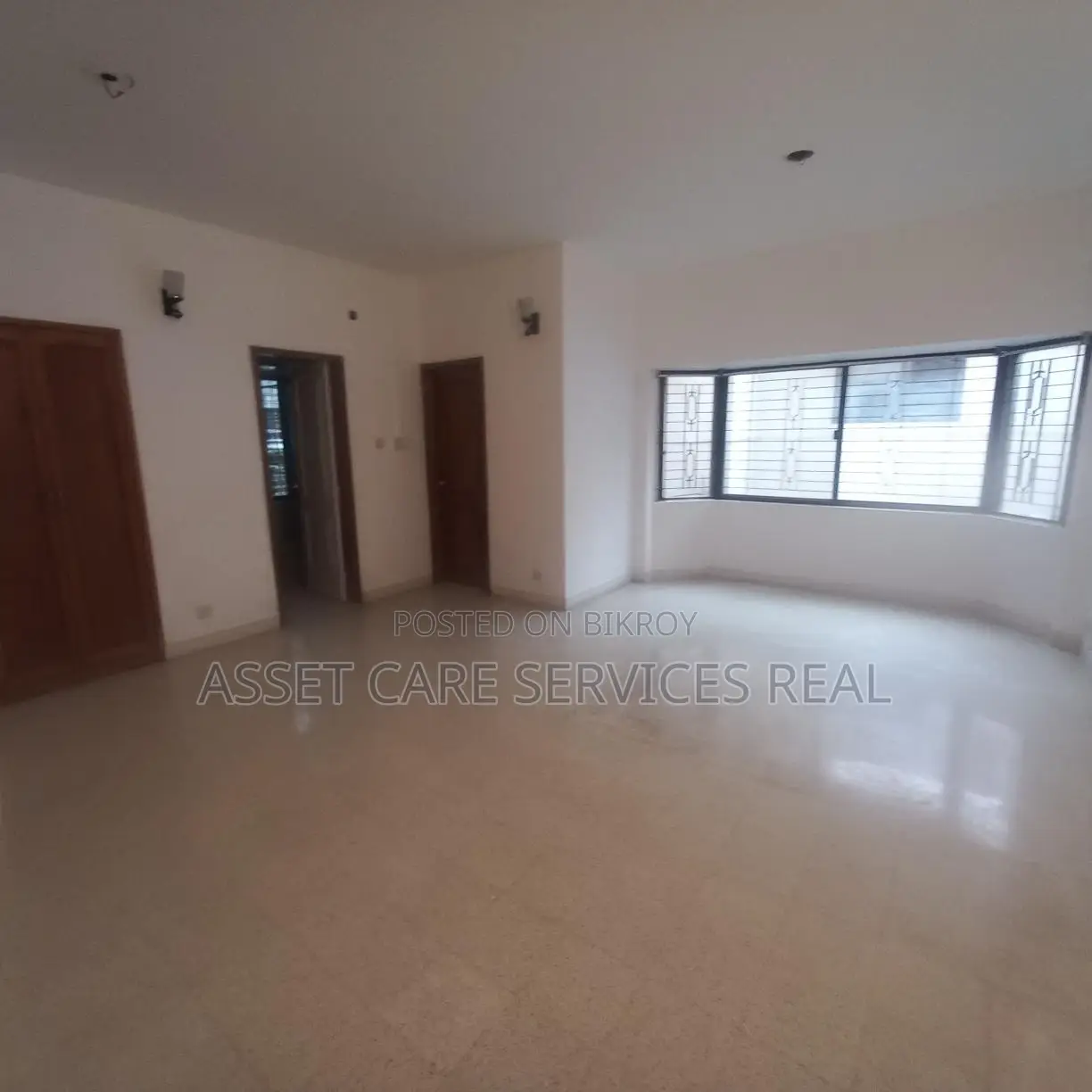 3500 Sqf Office Space @ Rent Gulshan 1. in Gulshan